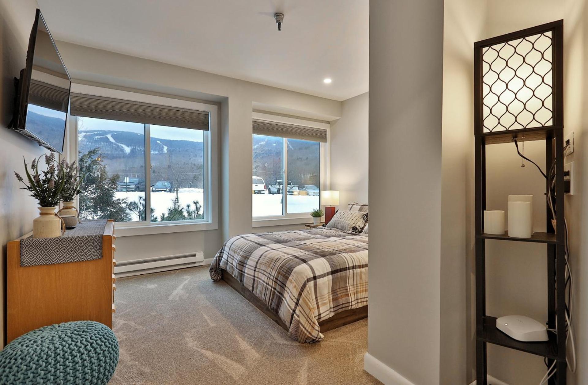 Mountain Green 3C16 - Renovated 2BR-2BA With Mountain Views, Hot Tub, Pool, Shuttle, Gym