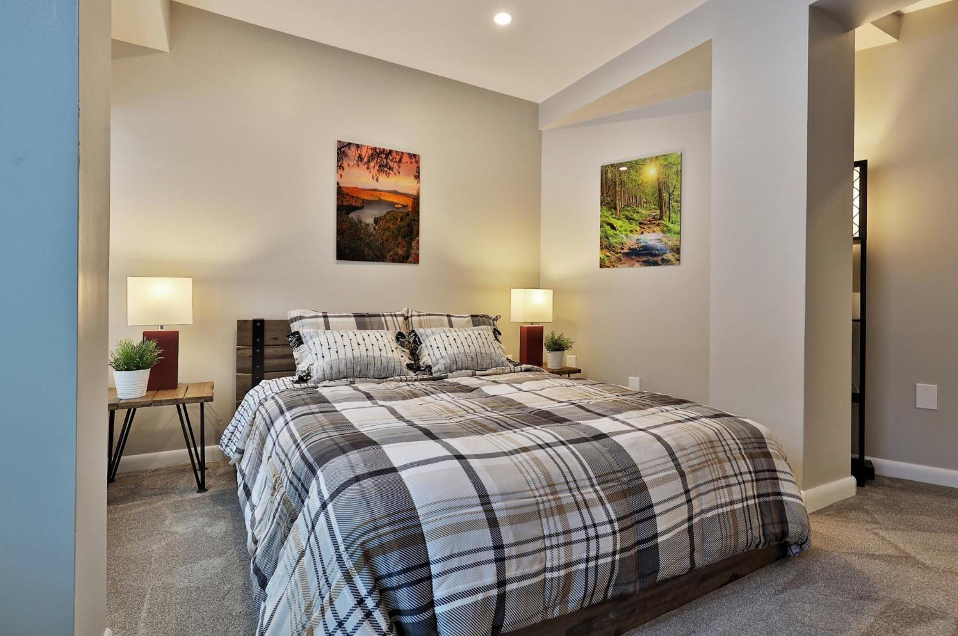 Mountain Green 3C16 - Renovated 2BR-2BA With Mountain Views, Hot Tub, Pool, Shuttle, Gym