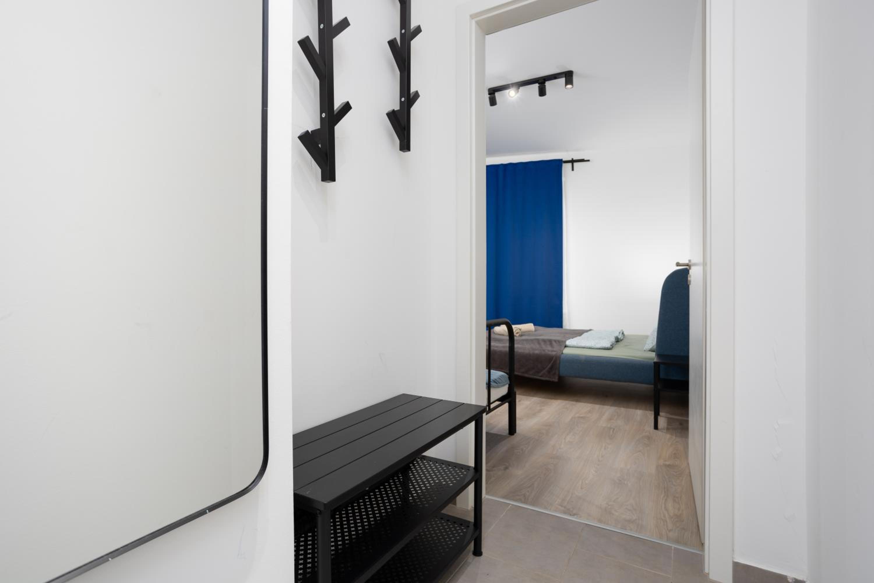 BrandNewTranquil Apartment with FREE PARKING