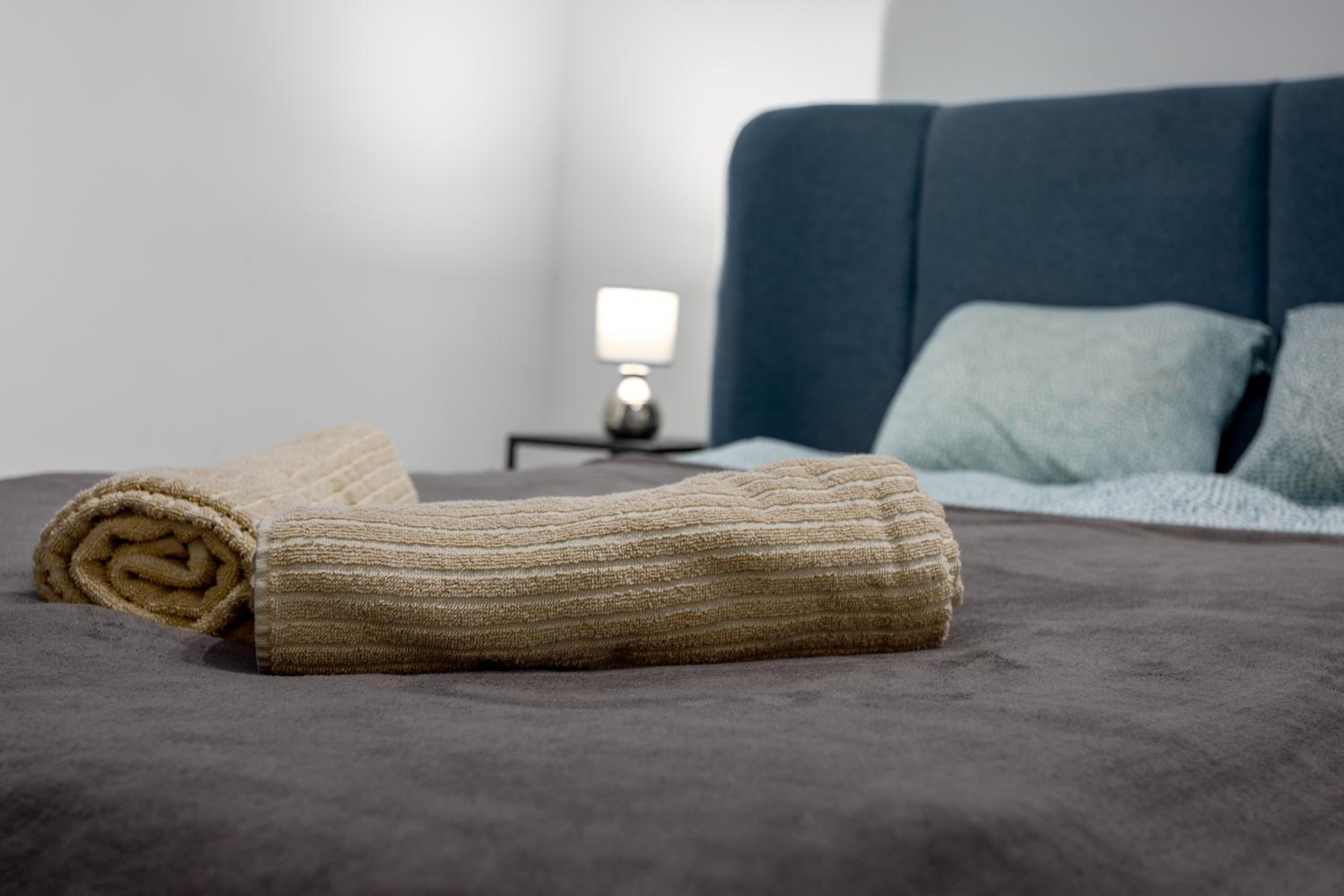 BrandNewTranquil Apartment with FREE PARKING