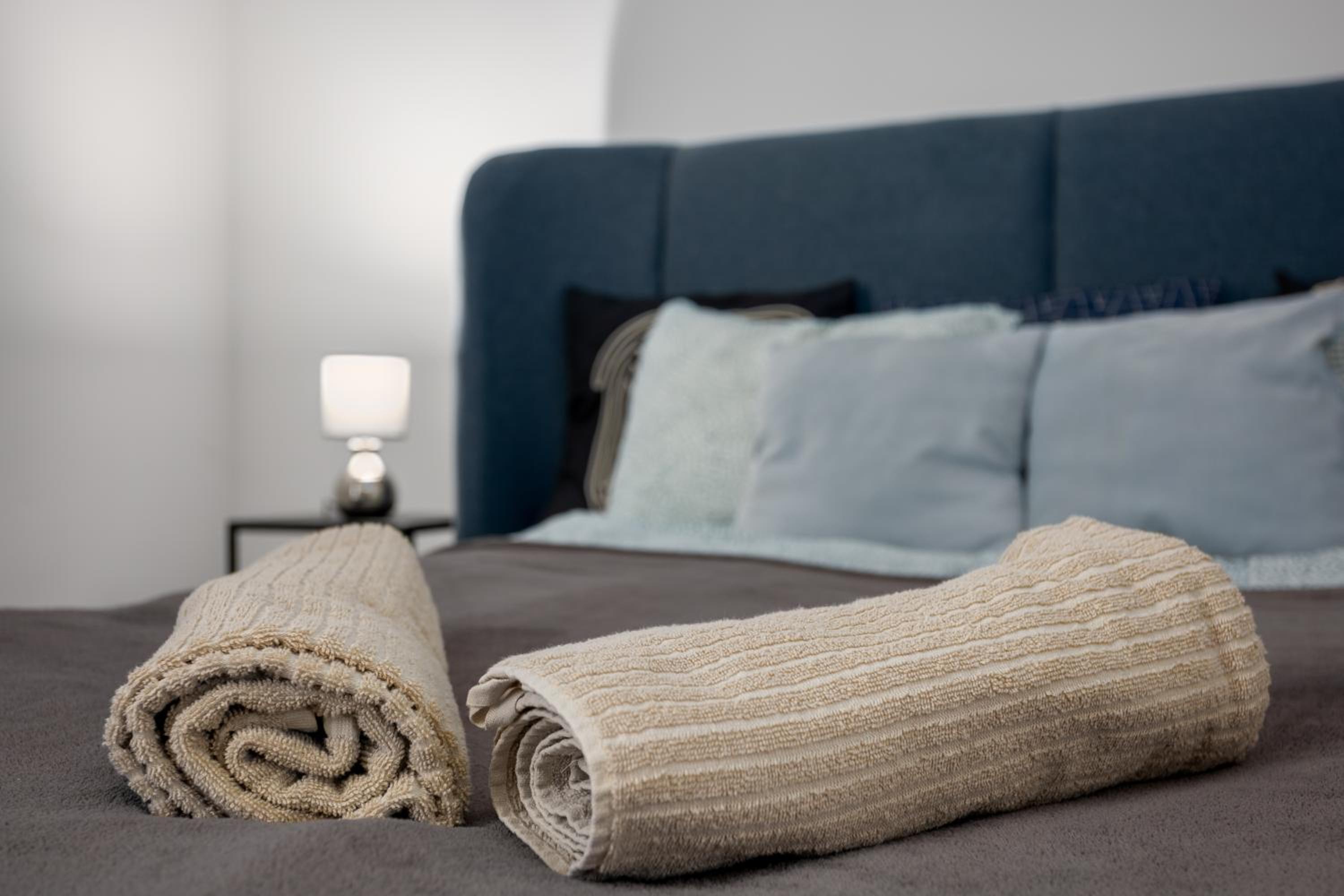 BrandNewTranquil Apartment with FREE PARKING