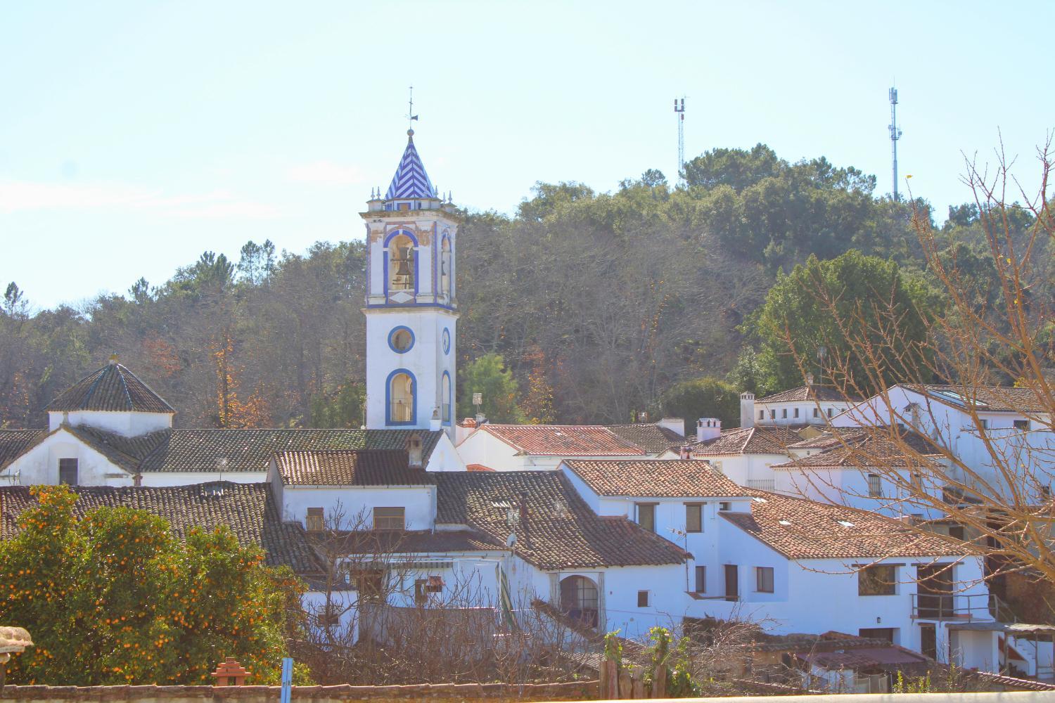 La Casa de la Tierra by SIERRA VIVA