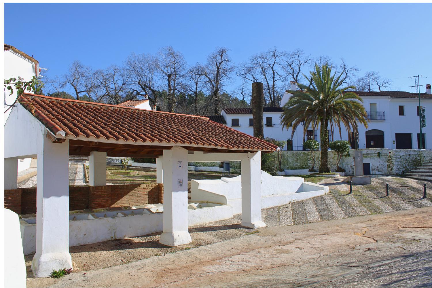 La Casa de la Tierra by SIERRA VIVA