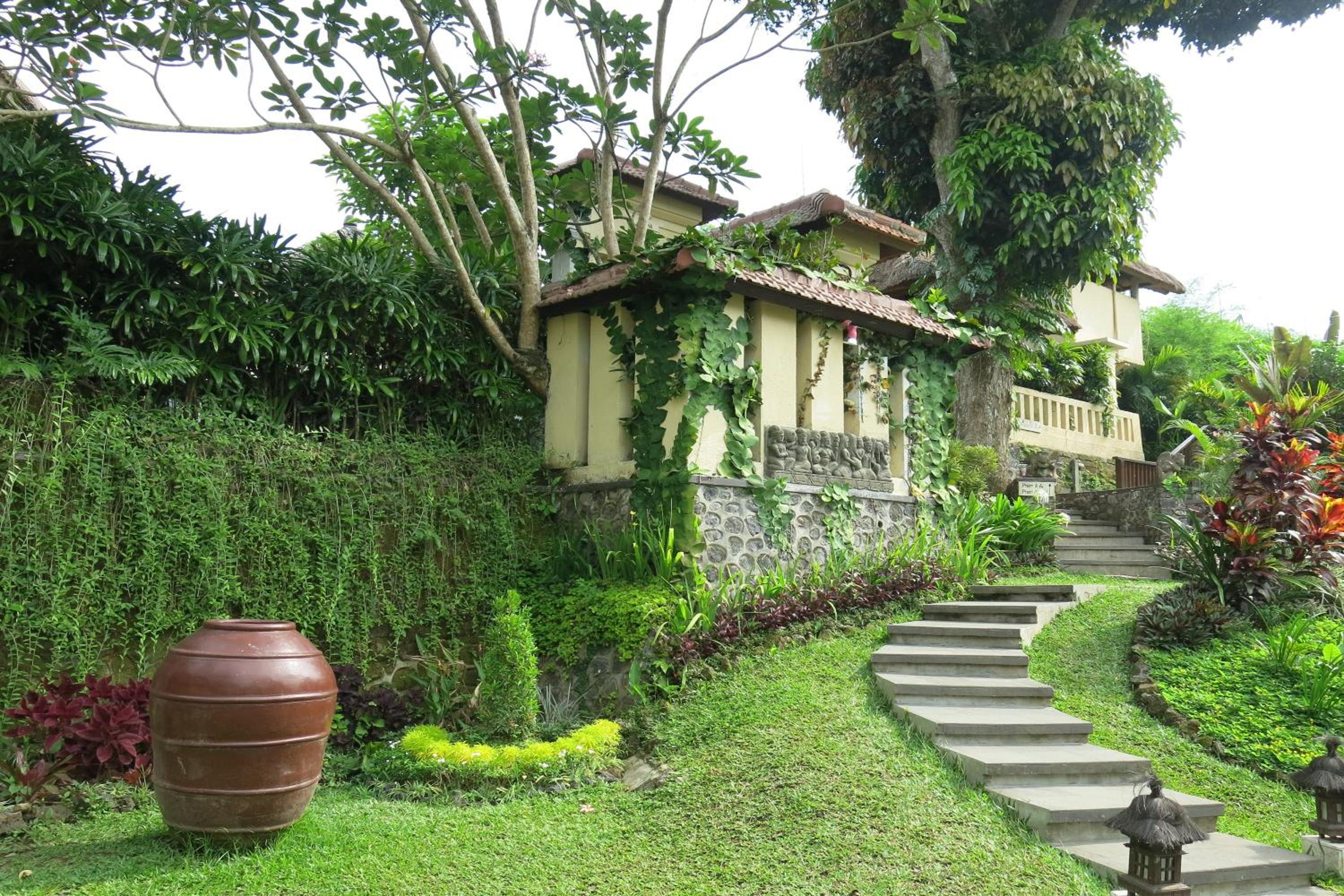 Villa Nirvana