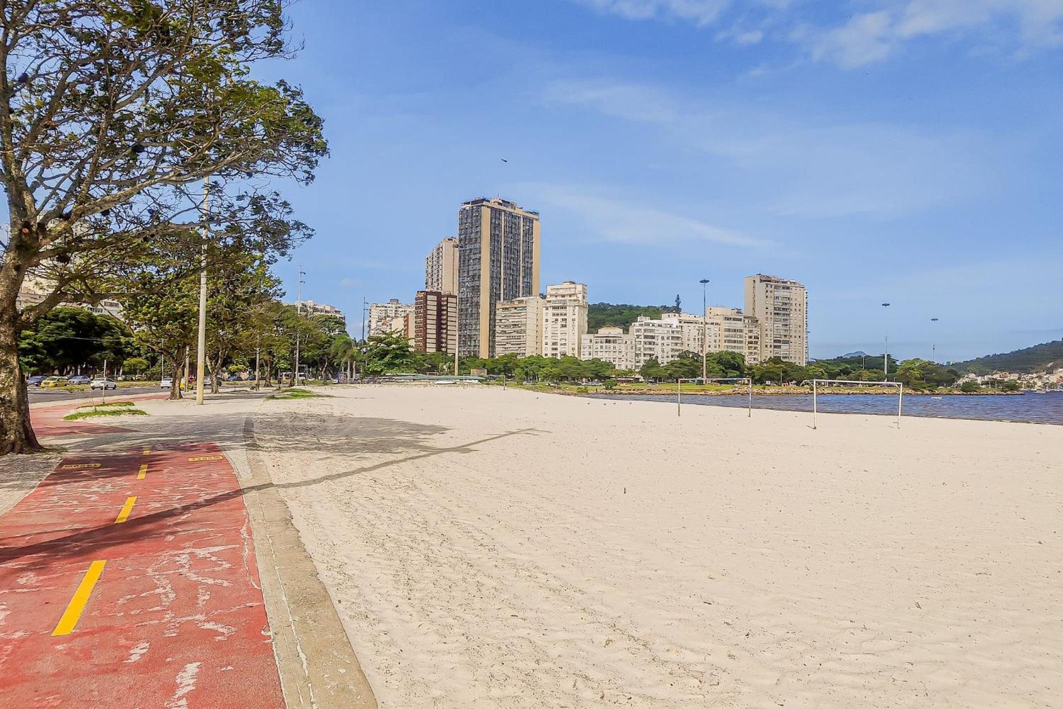 Botafogo: Sugarloaf and Comfort | 4 Guests