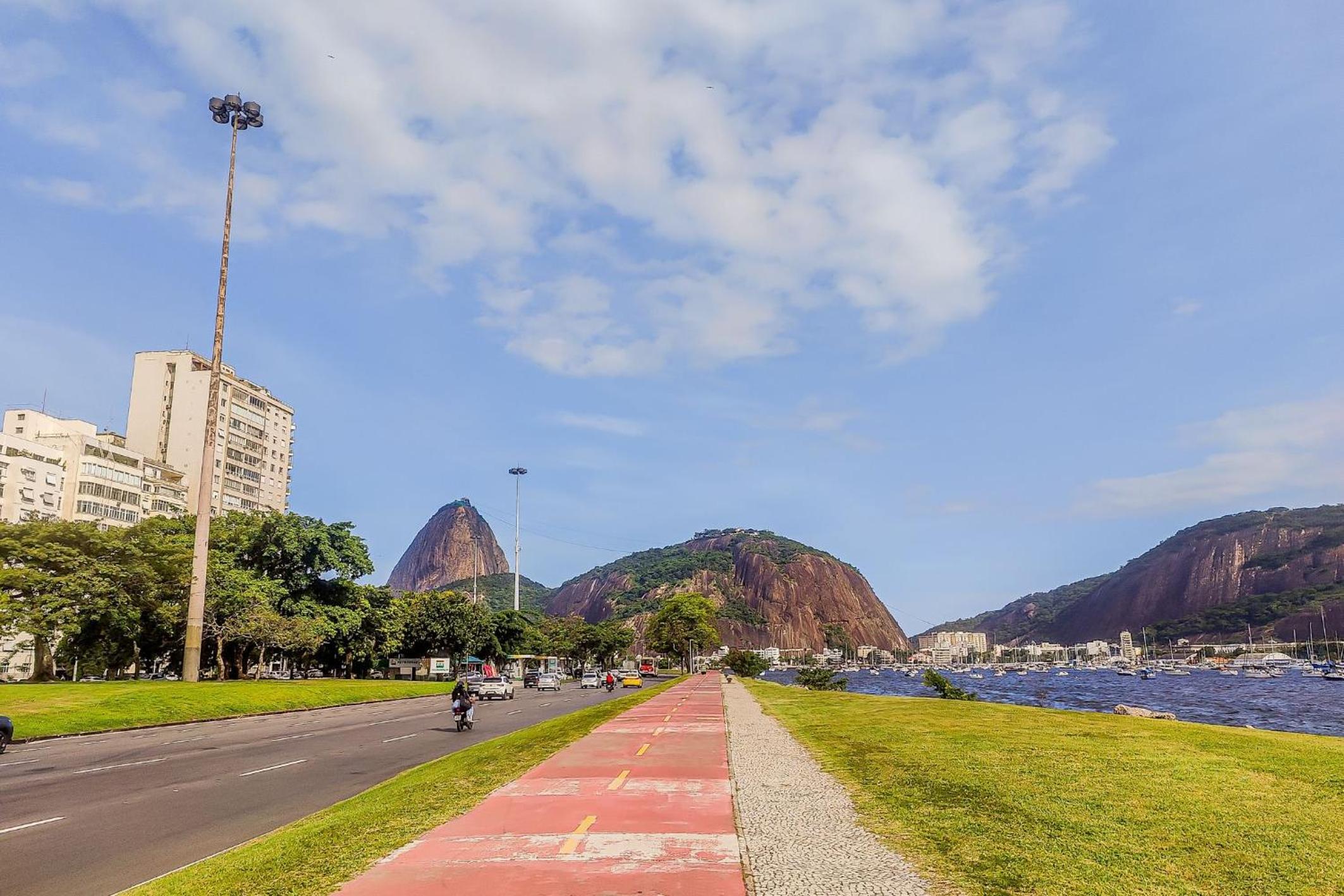 Botafogo: Sugarloaf and Comfort | 4 Guests