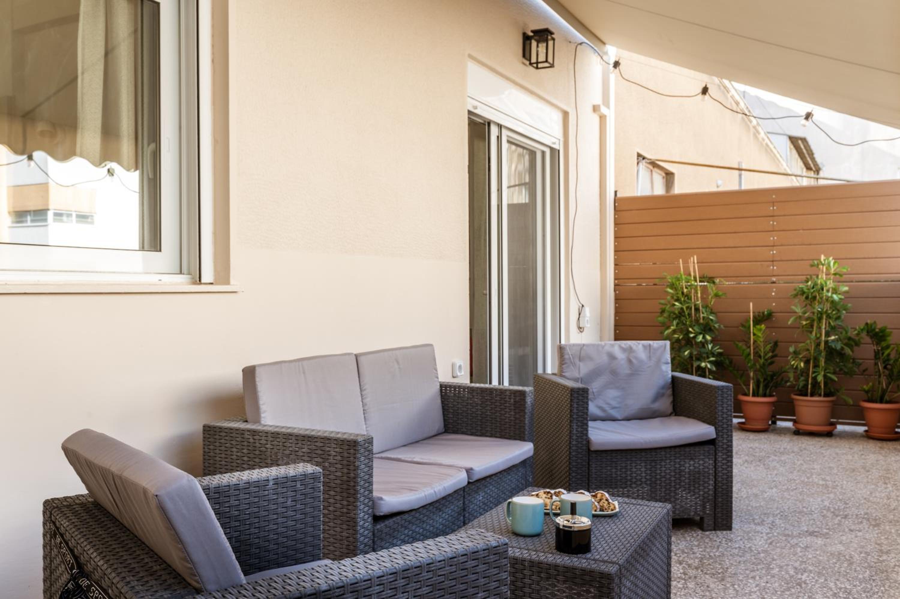 Bright Apartment in Athens City Center 2 Bedrooms with Terrace