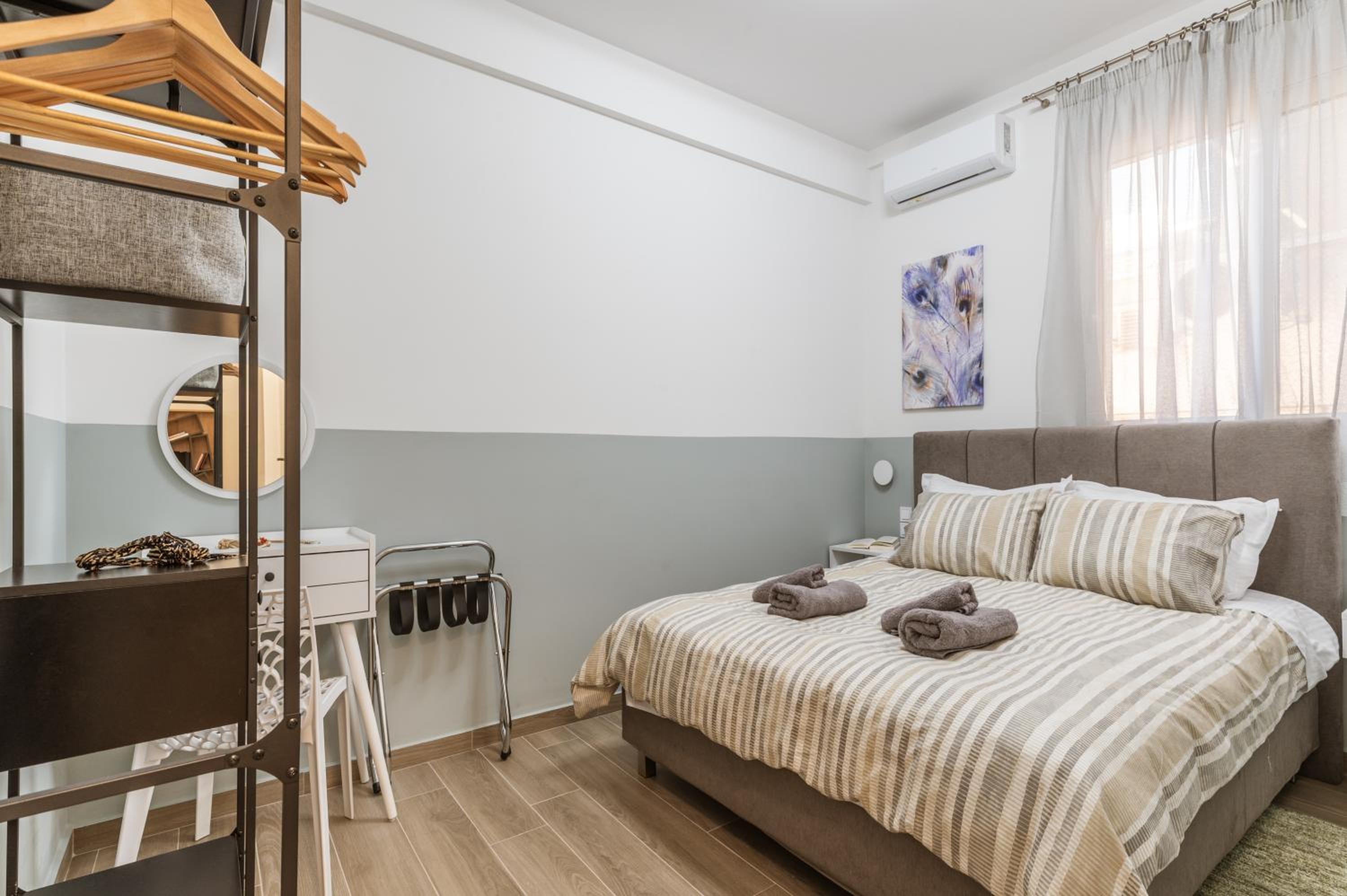 Bright Apartment in Athens City Center 2 Bedrooms with Terrace