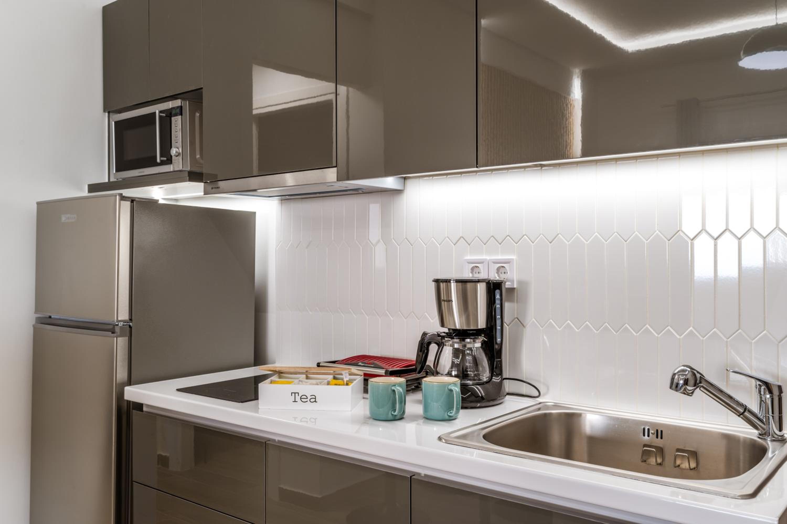 Bright Apartment in Athens City Center 2 Bedrooms with Terrace