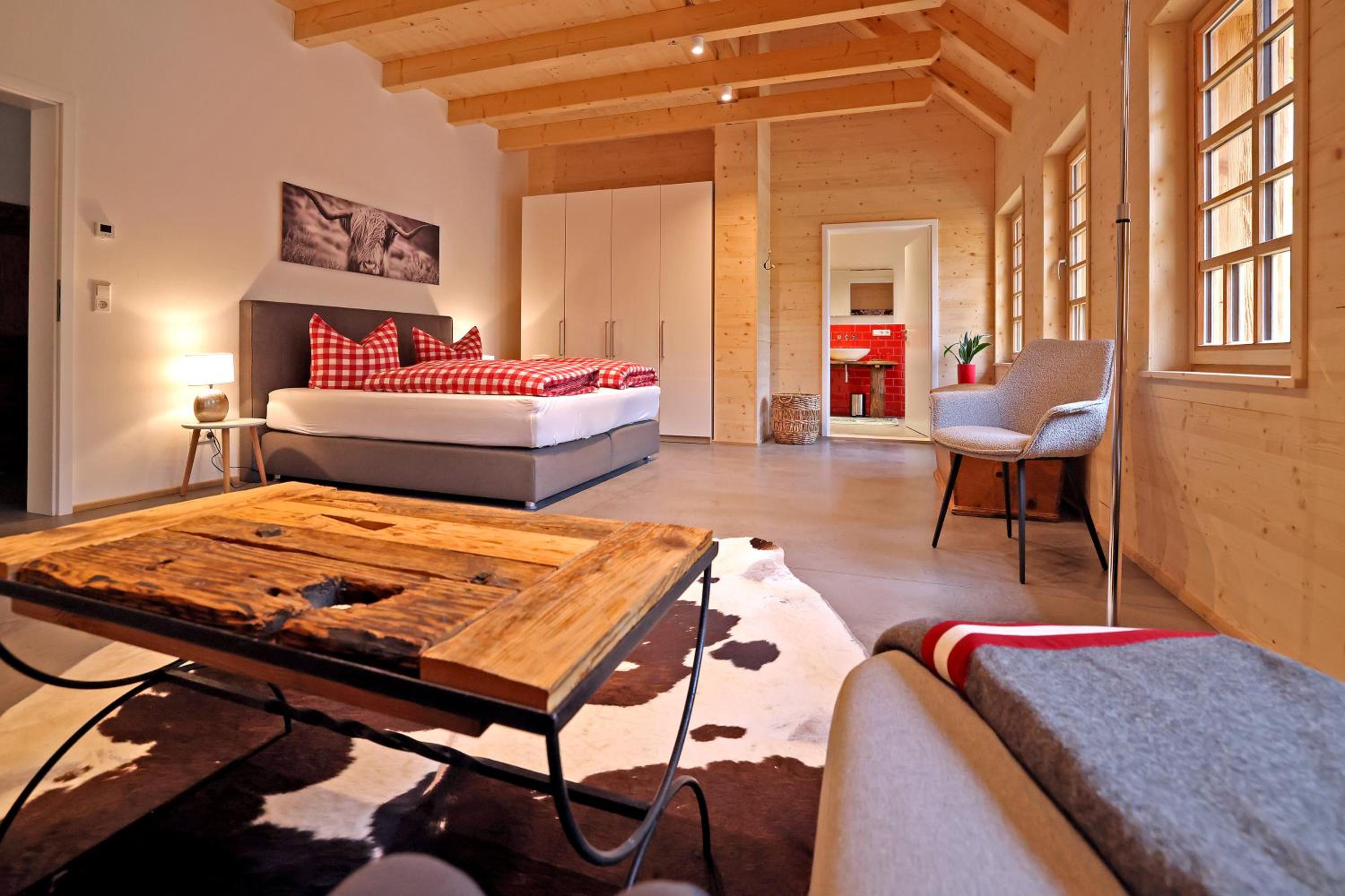 living TIMELESS- Haldenhof Loft, Luxus Schwarzwald-Retreat mit Sauna