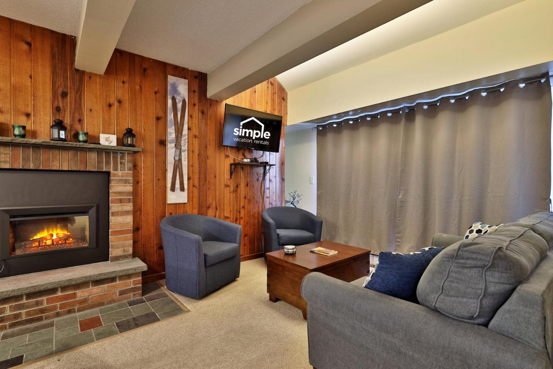 Alpine Oasis Studio at Mountain Green Resort - Shuttle to the Slopes, Pool, Hot Tub, Gym, Ski Shop, Restaurant!