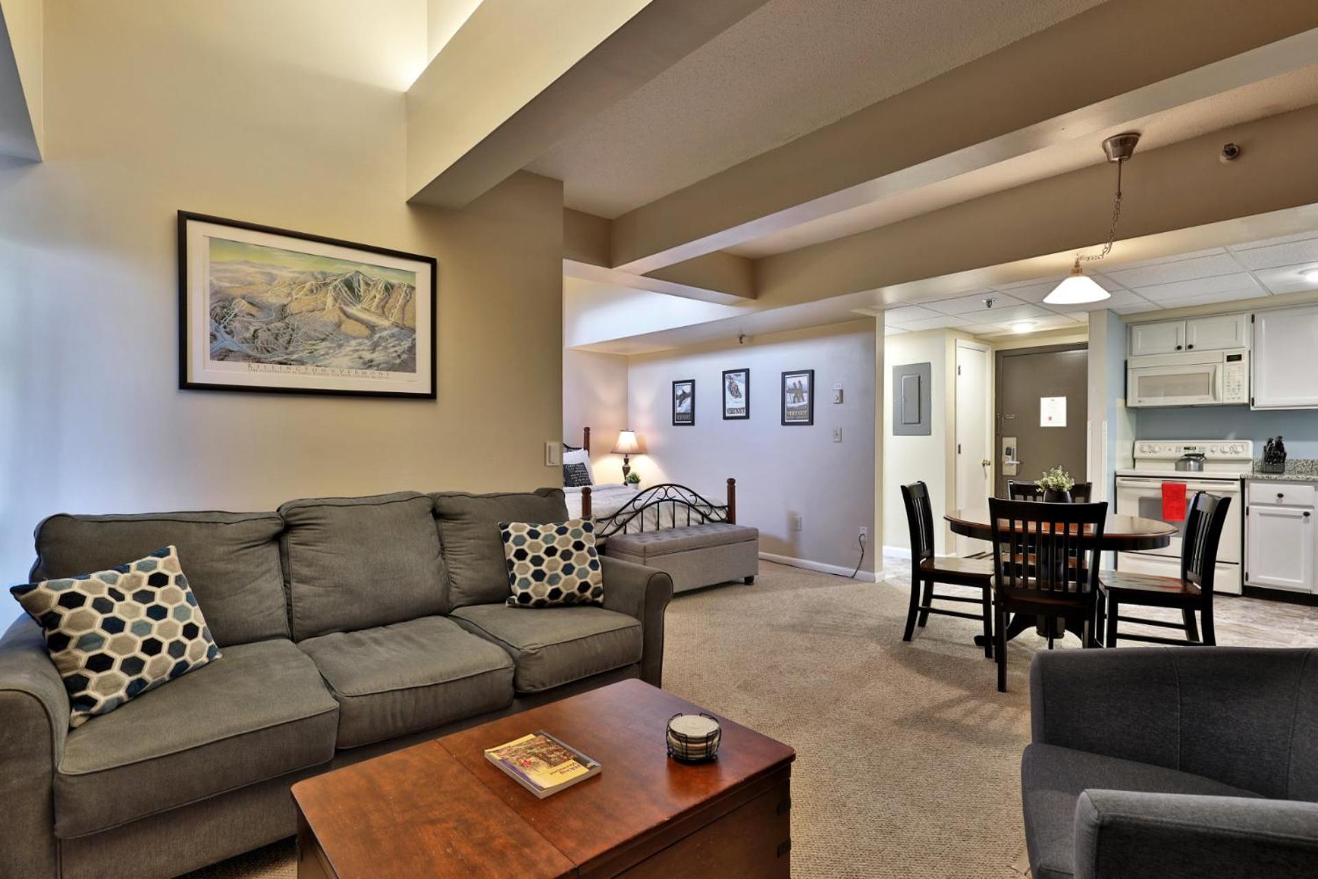 Alpine Oasis Studio at Mountain Green Resort - Shuttle to the Slopes, Pool, Hot Tub, Gym, Ski Shop, Restaurant!