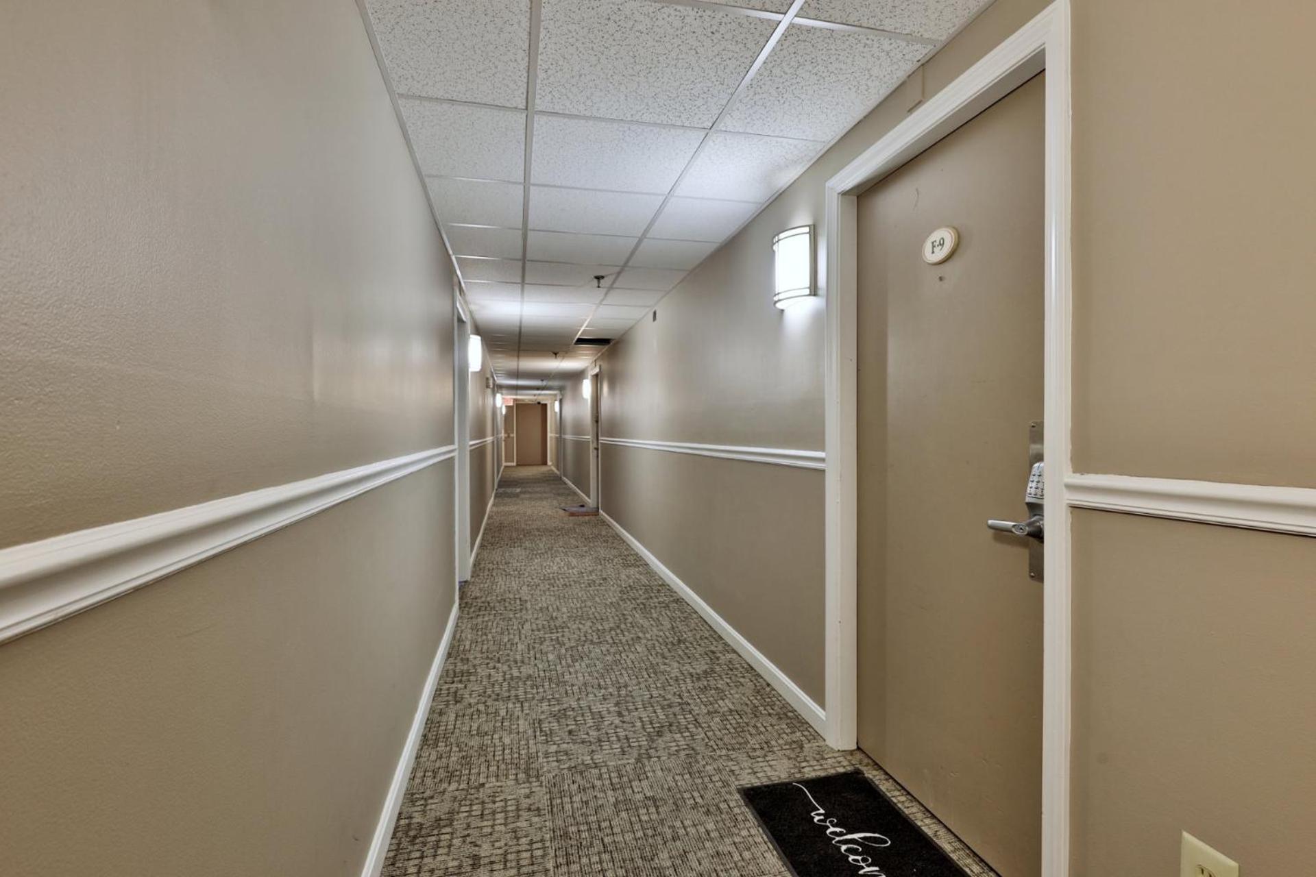 Alpine Oasis Studio at Mountain Green Resort - Shuttle to the Slopes, Pool, Hot Tub, Gym, Ski Shop, Restaurant!