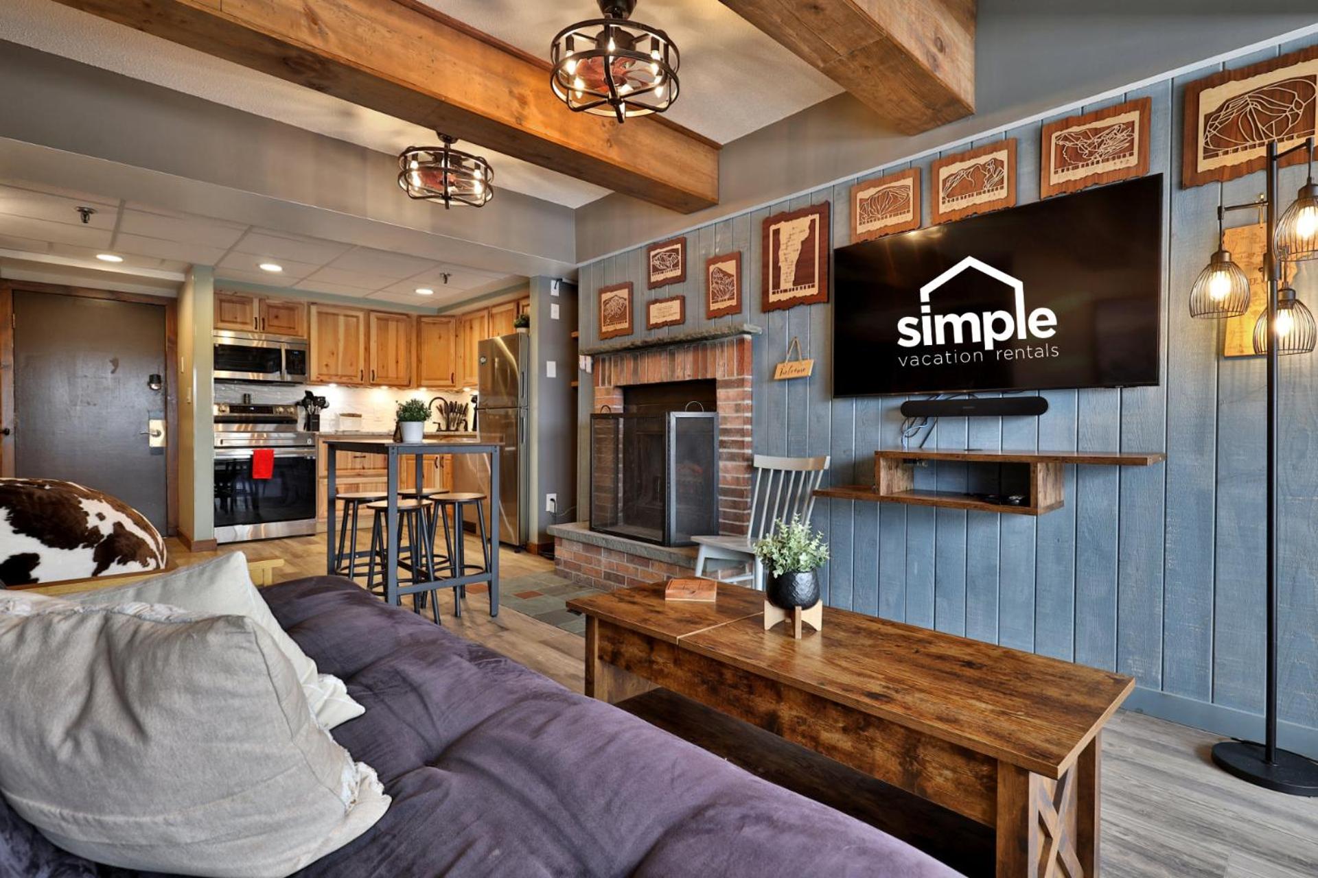 The Mountain Green Nook with Views, Shuttle Bus, Pools, Hot Tub, Gym, Ski Shop, Restaurant
