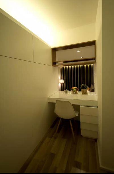 Space Shuttle studios - Tiny House