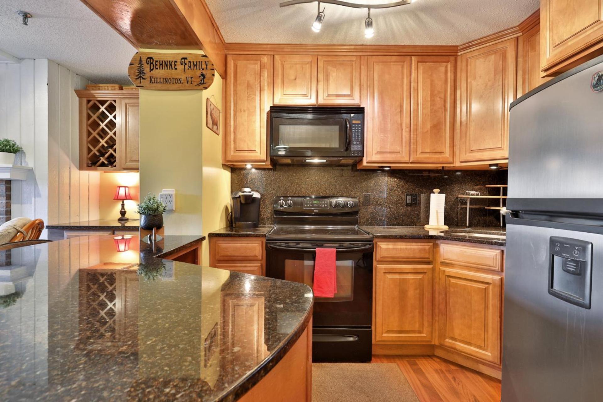Behnke Family Retreat, Mountain View 1BR-1BA Condo at Mountain Green Resort, Ski Shuttle