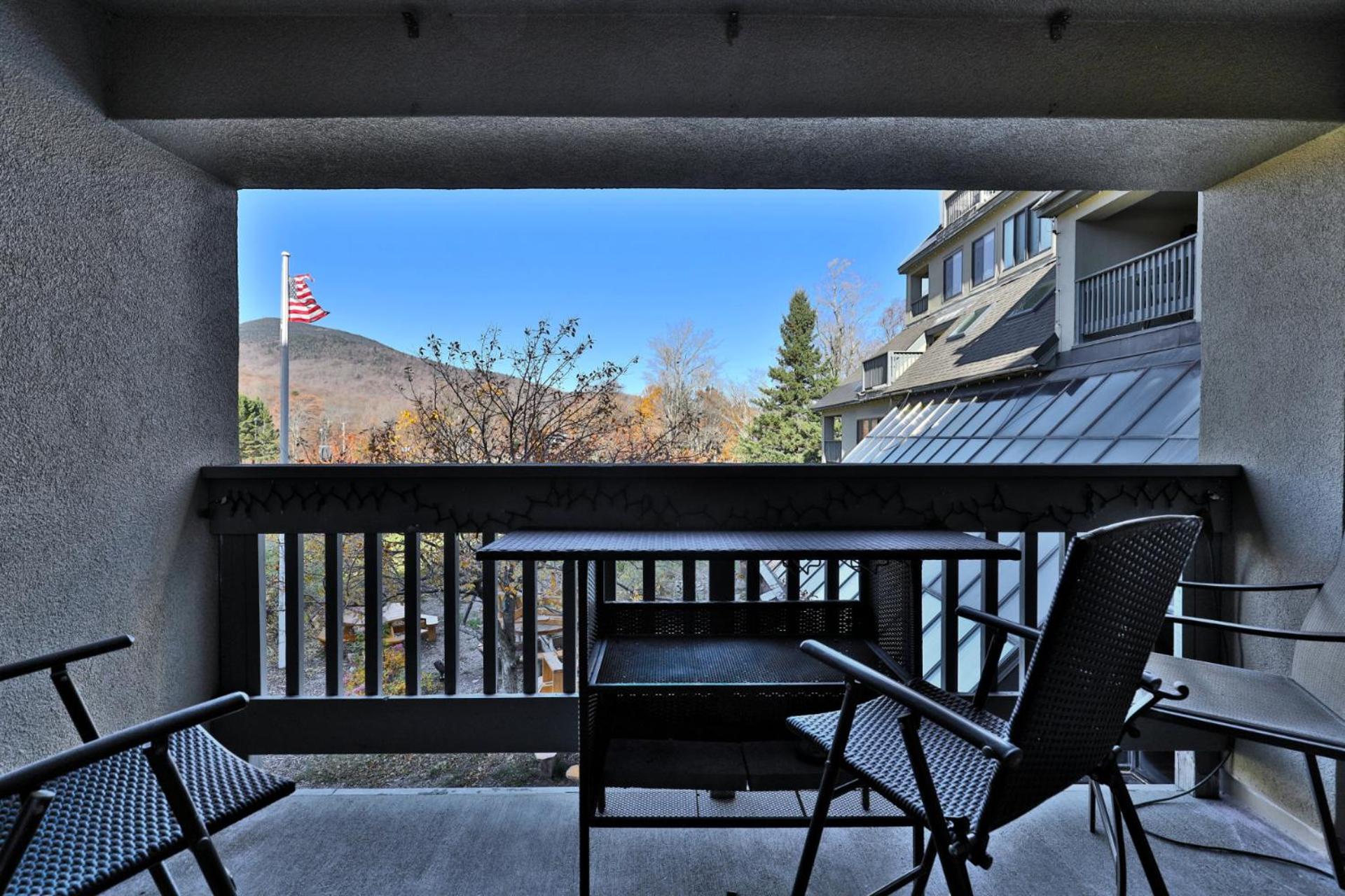 Behnke Family Retreat, Mountain View 1BR-1BA Condo at Mountain Green Resort, Ski Shuttle
