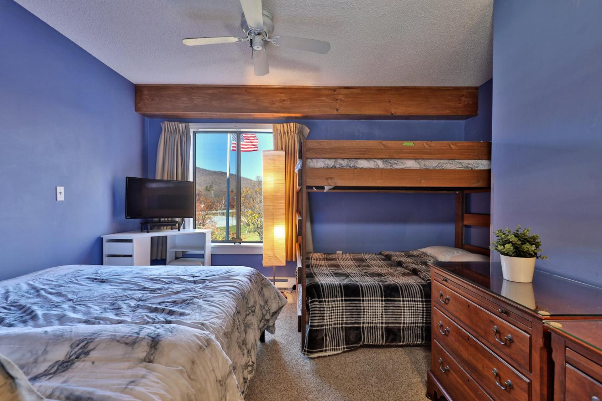 Behnke Family Retreat, Mountain View 1BR-1BA Condo at Mountain Green Resort, Ski Shuttle