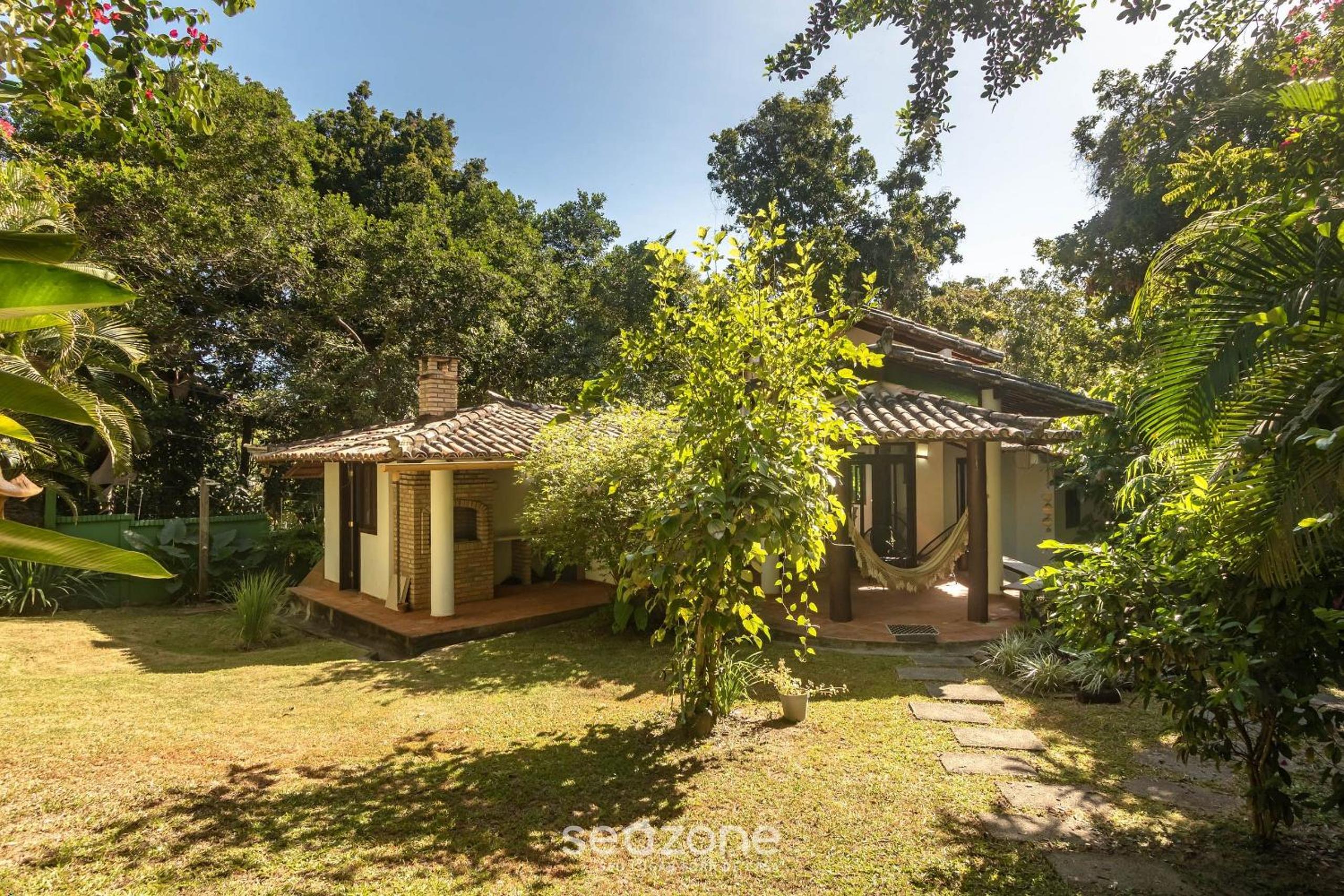 House w/ 3 suites 400m from Mucugê Beach MCG0006