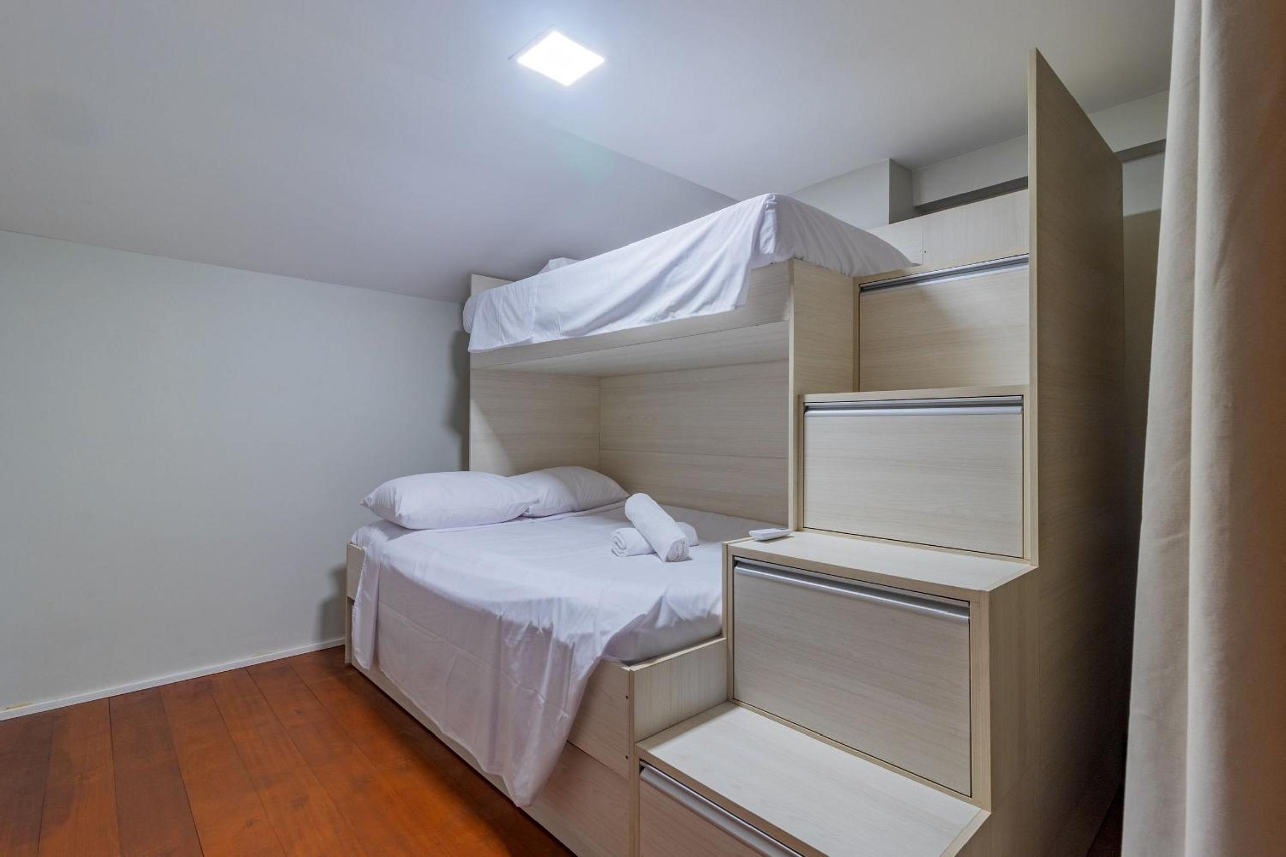 Tangaroa Flat #301 - Spacious duplex by Carpediem