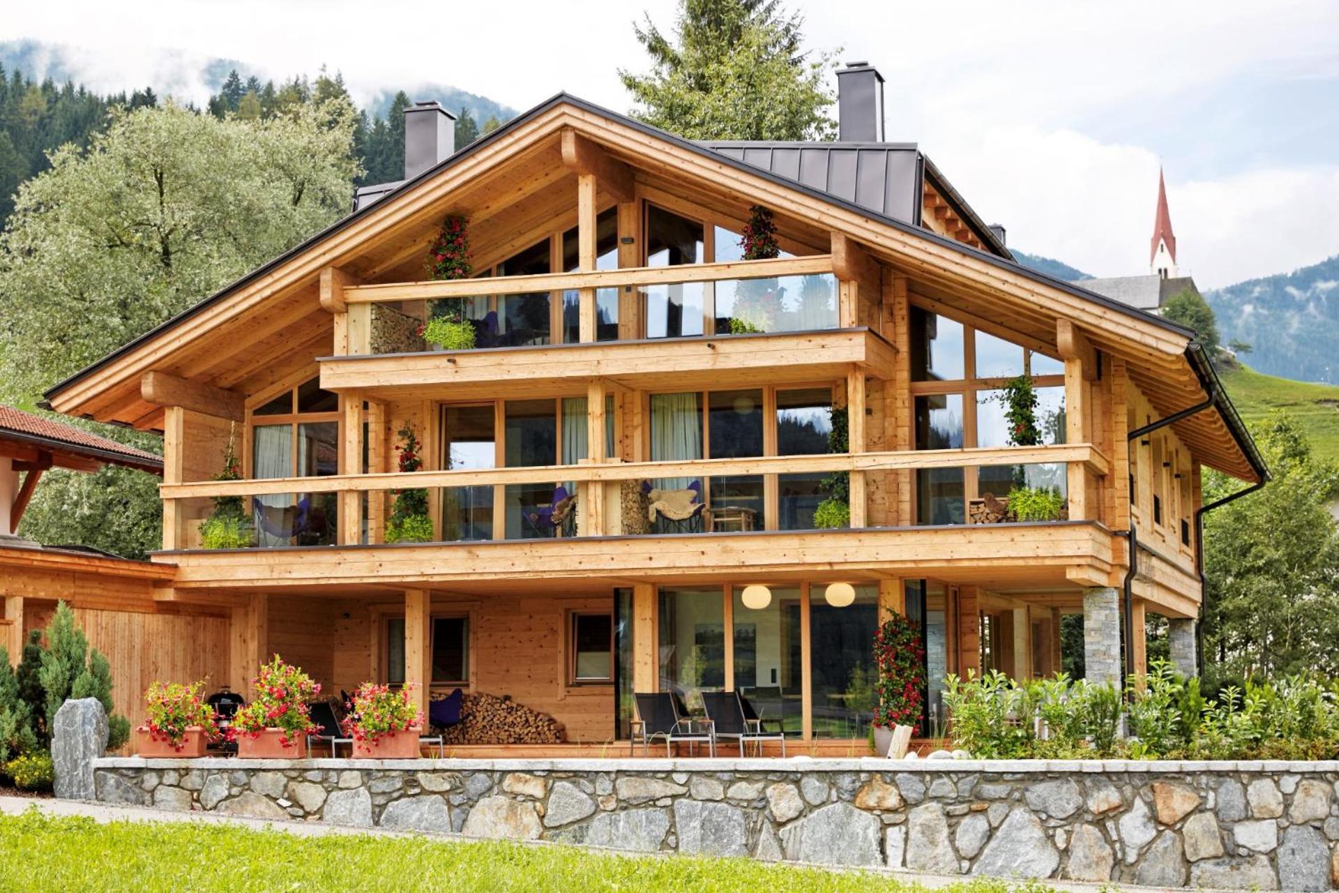 SportLodge RACING Suite - by AlpenLuxus Collection