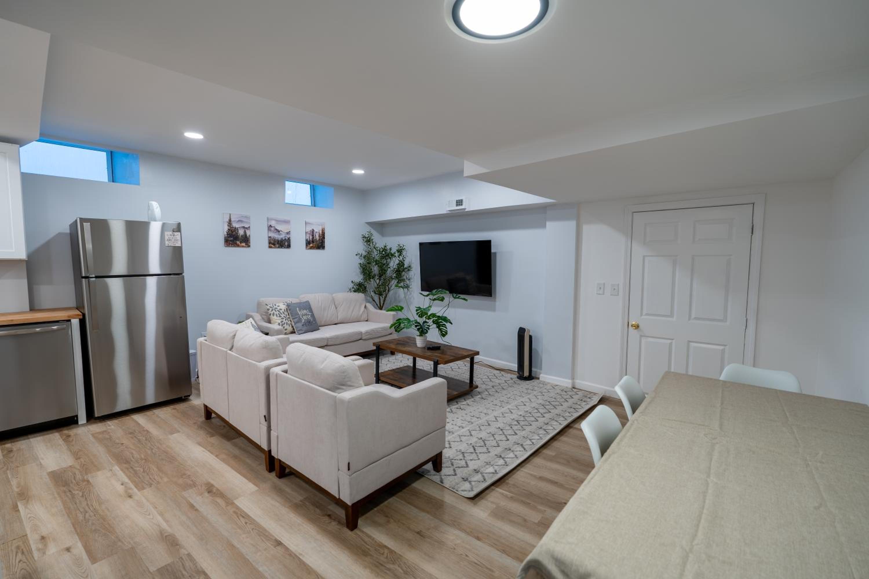 Stylish Stay By Beach & Shops