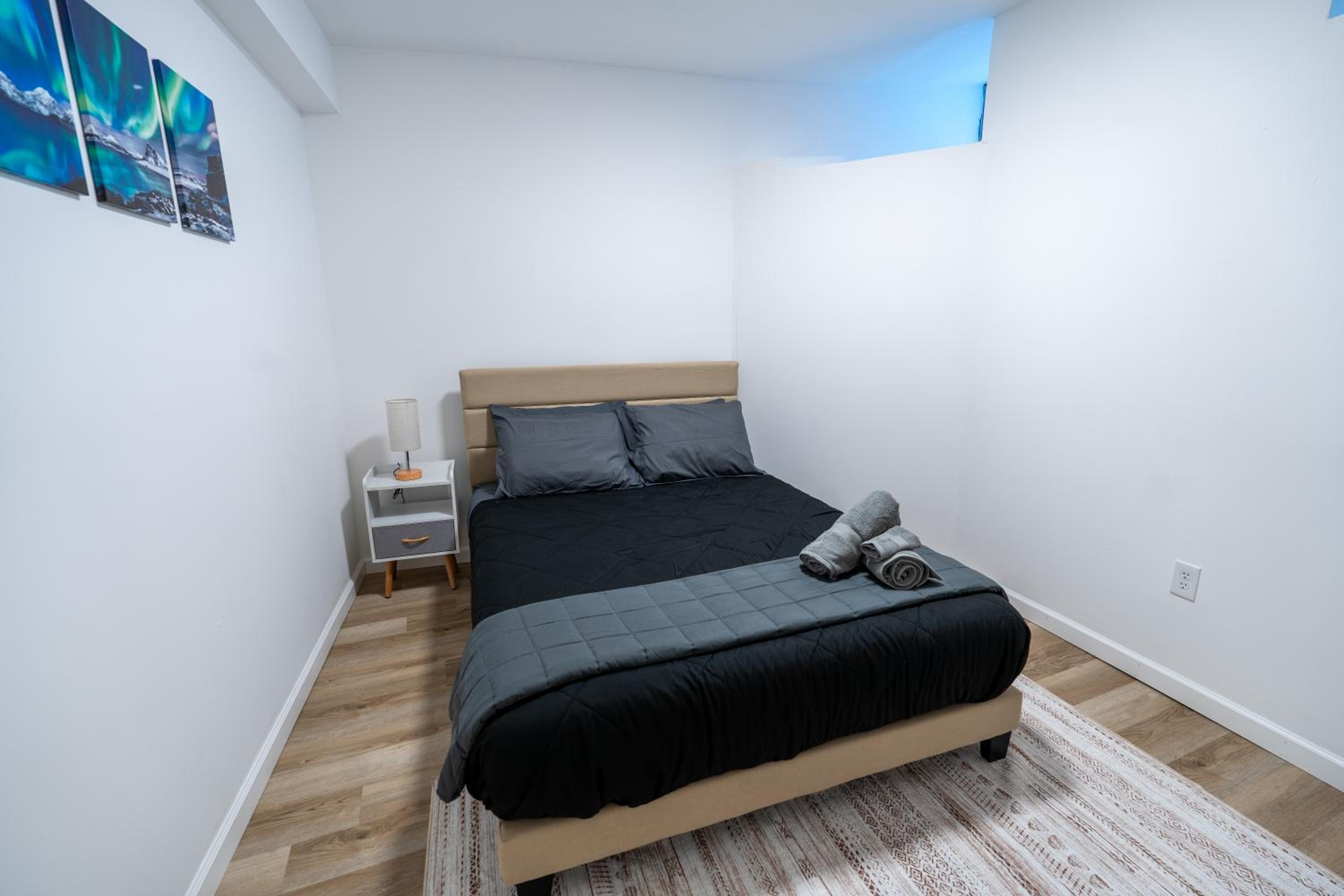 Stylish Stay By Beach & Shops