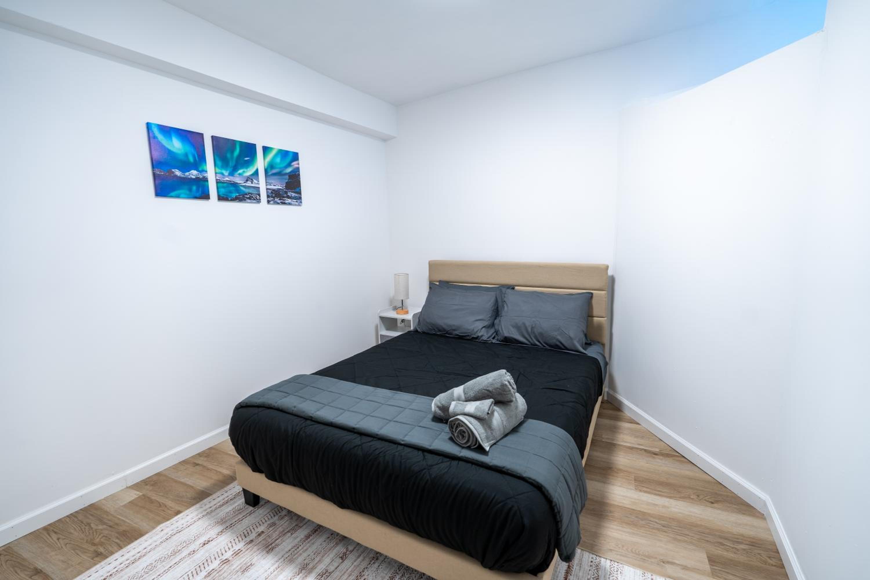 Stylish Stay By Beach & Shops