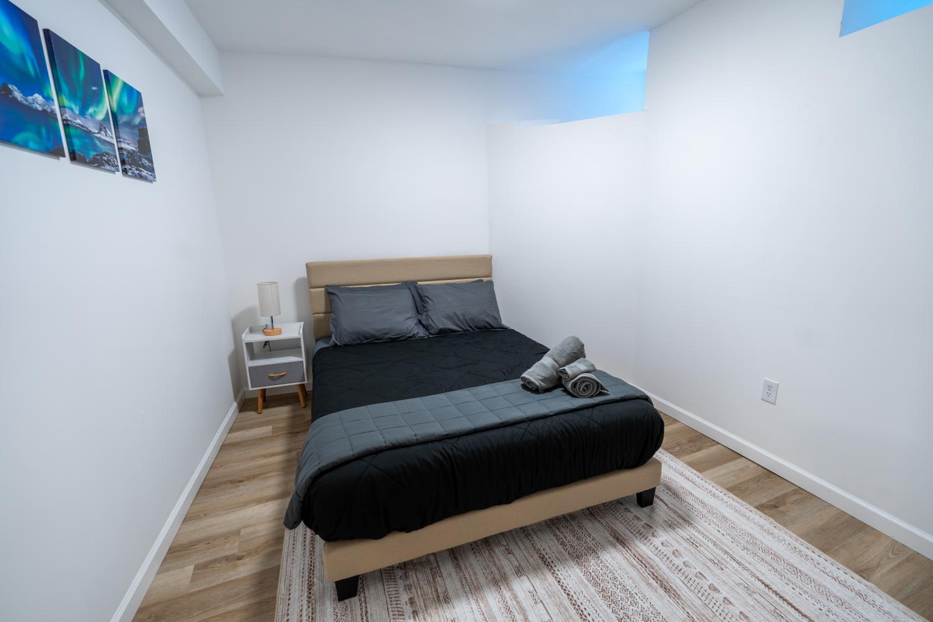 Stylish Stay By Beach & Shops