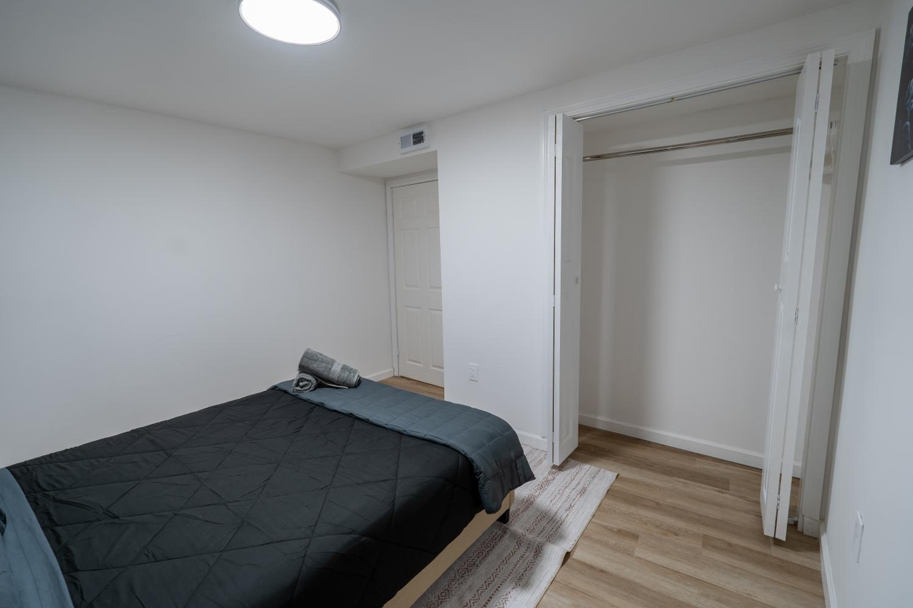 Stylish Stay By Beach & Shops