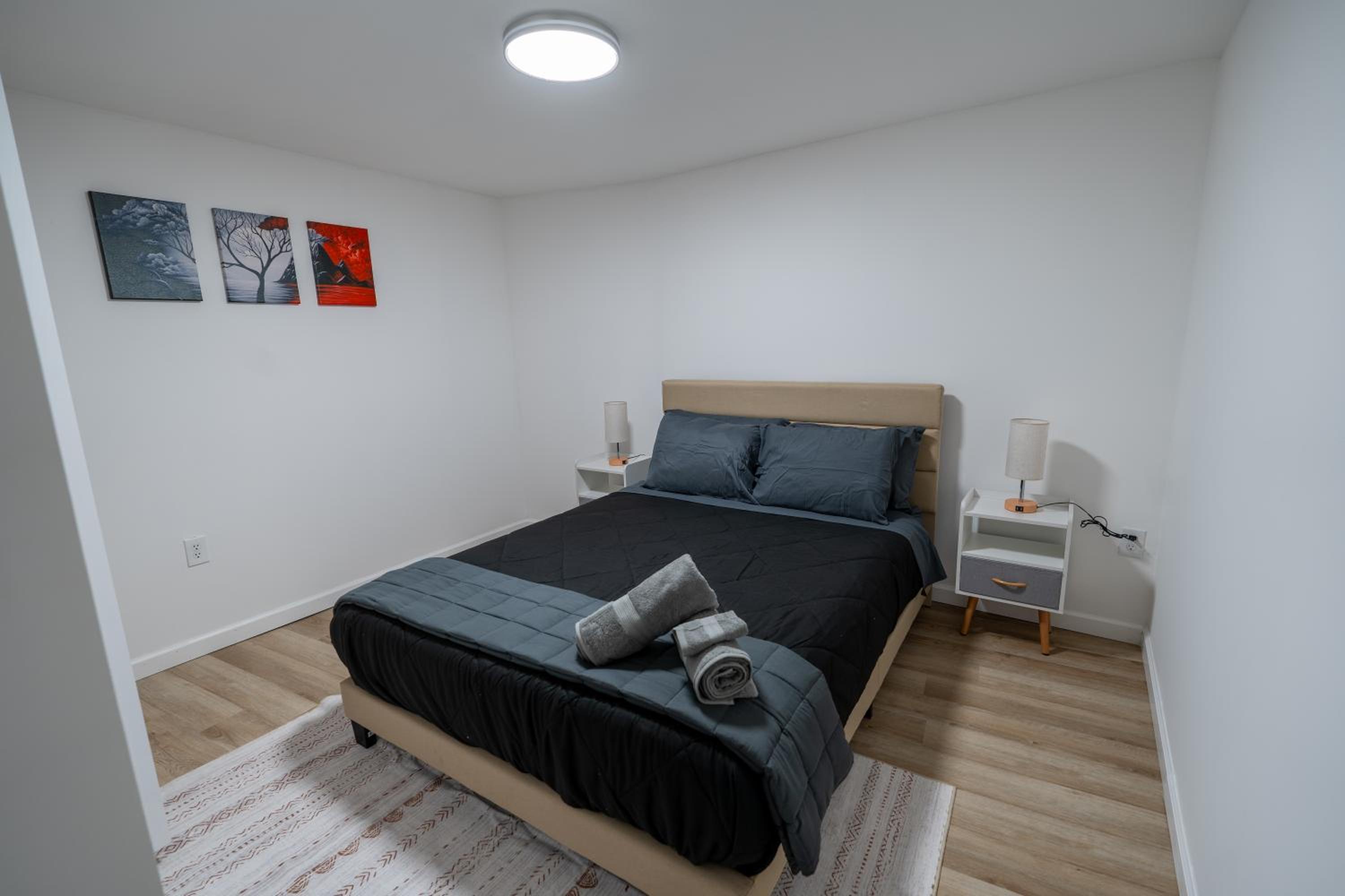 Stylish Stay By Beach & Shops