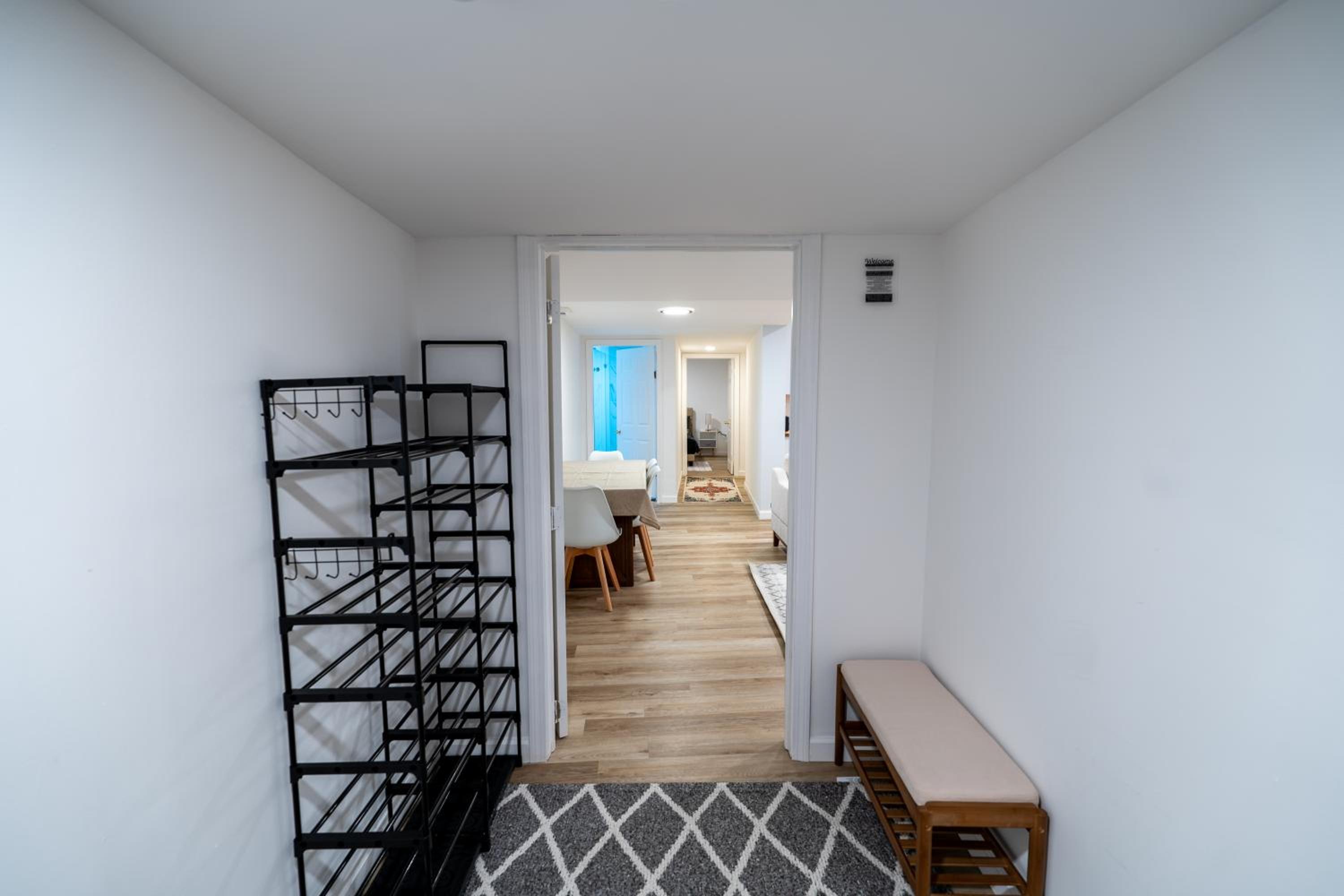 Stylish Stay By Beach & Shops