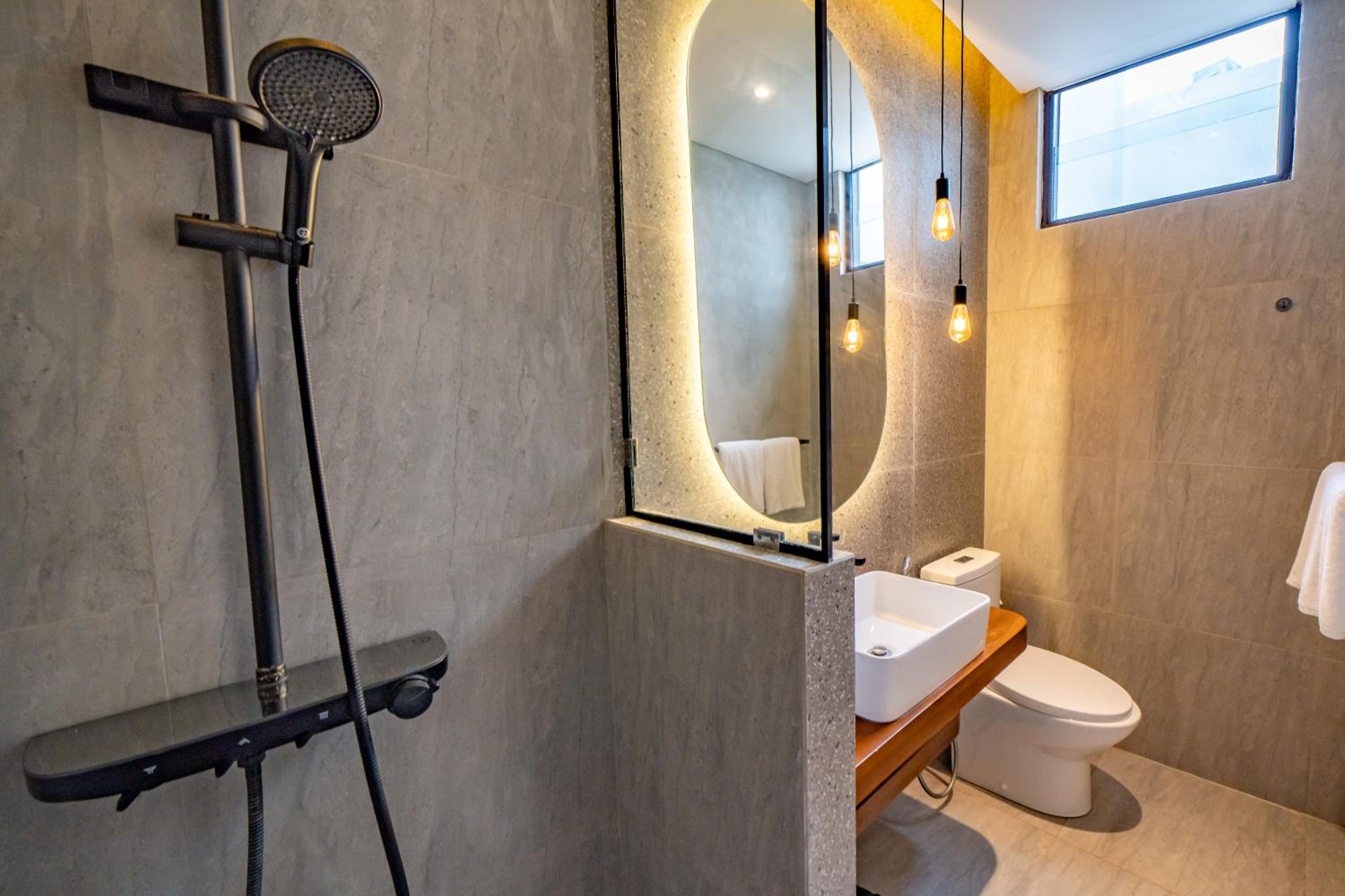 Casa Samudra - 3BR Villa in Seminyak