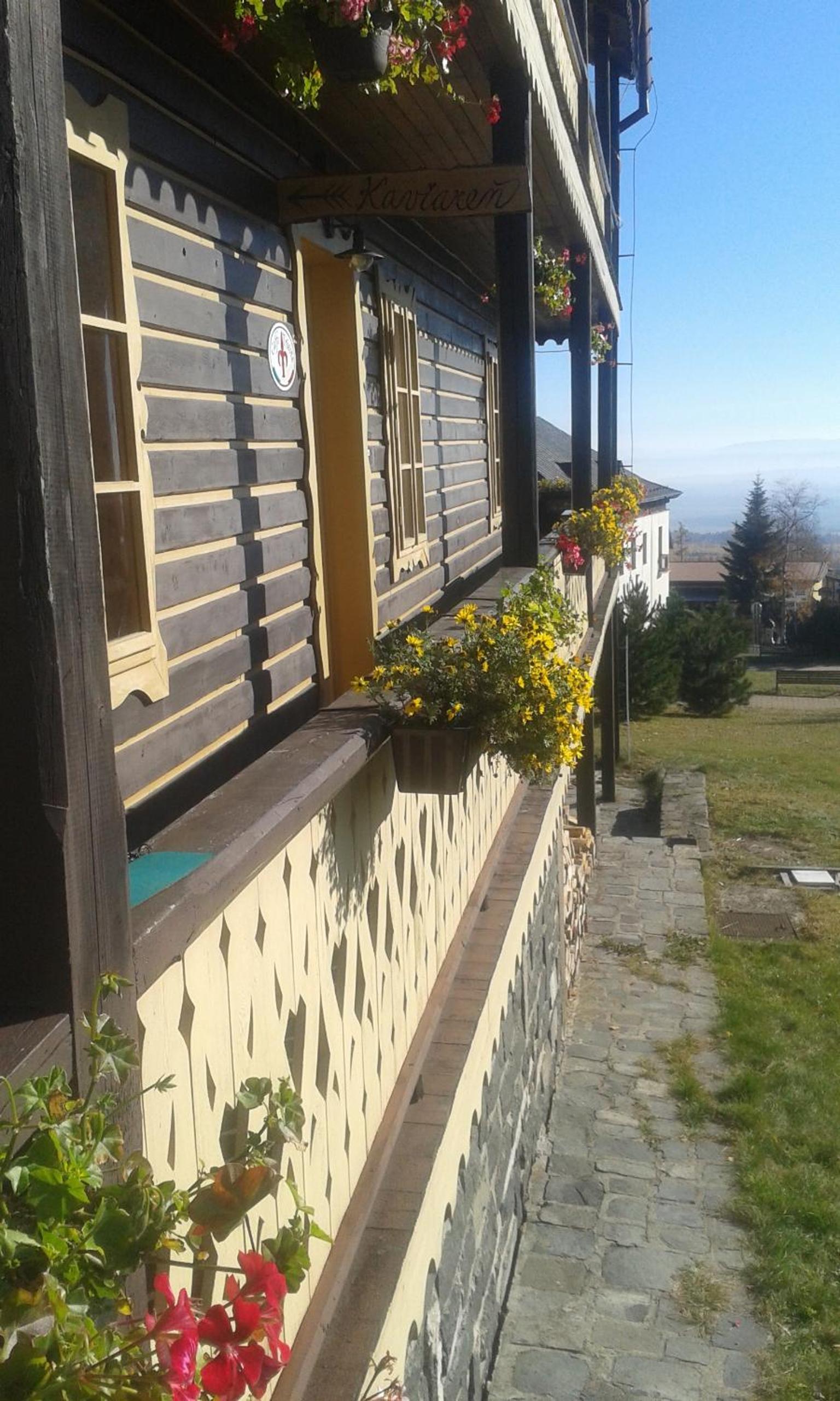 Photo 9