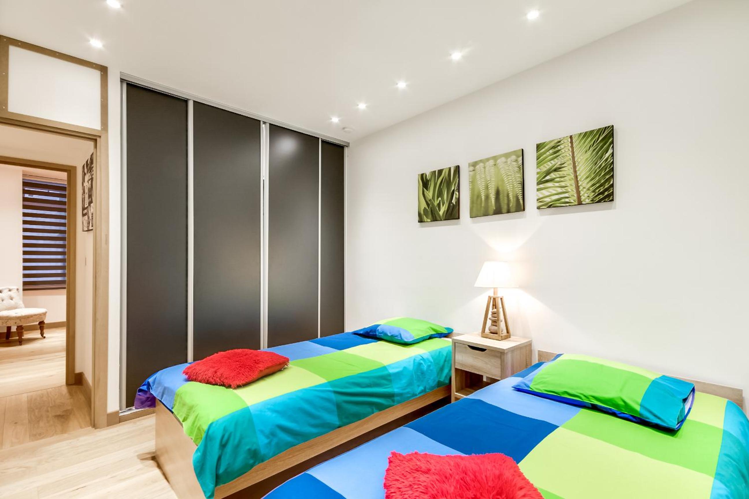 Just Renovated 138m2 On The Seine