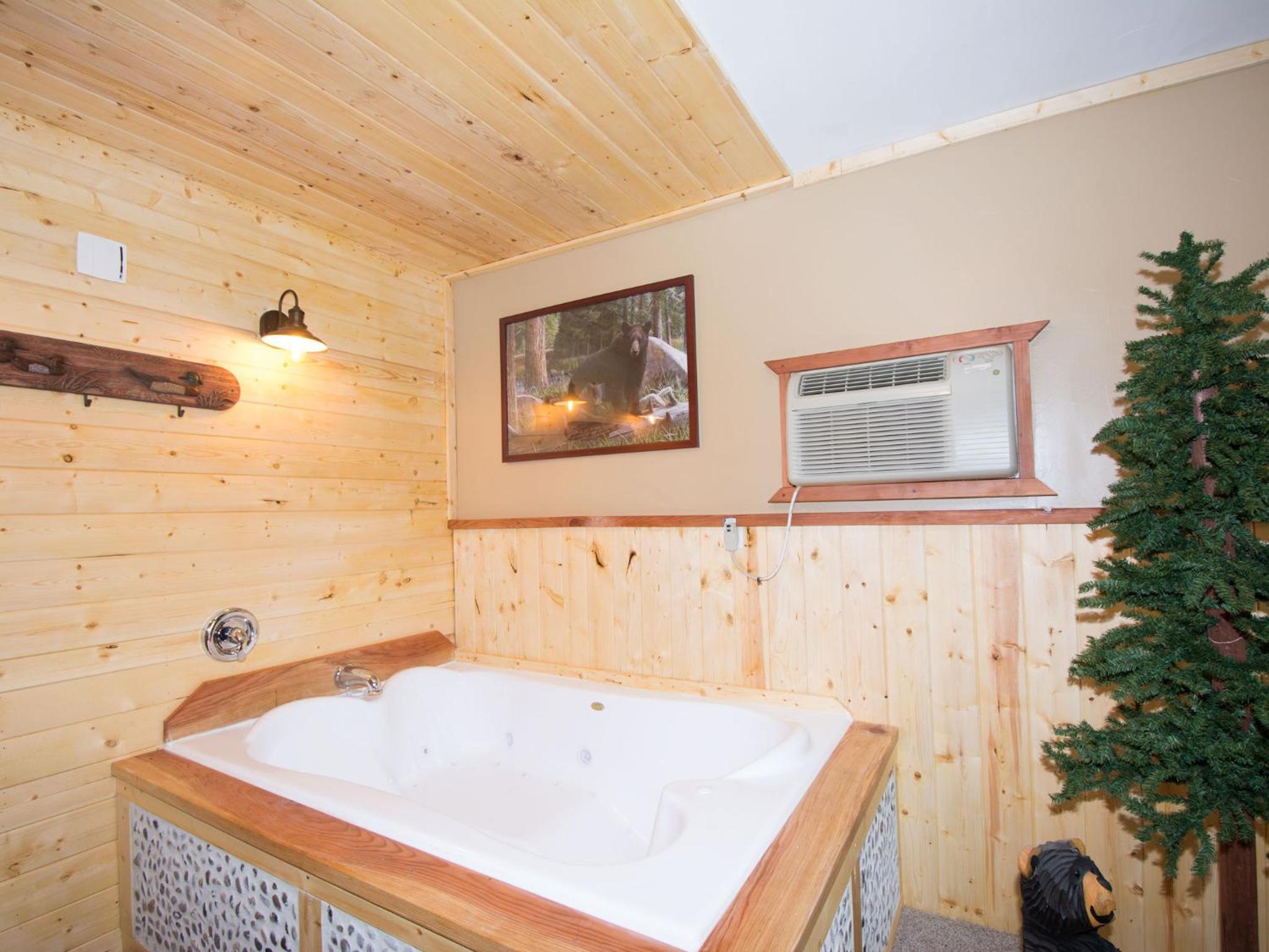 Upper Canyon Inn & Cabins