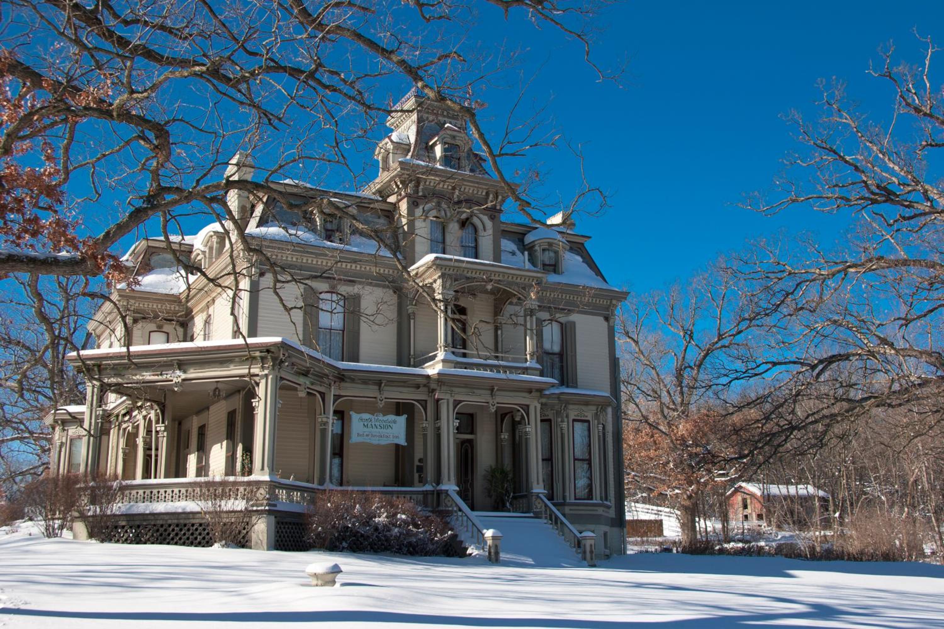 Garth Woodside Mansion Bed and Breakfast