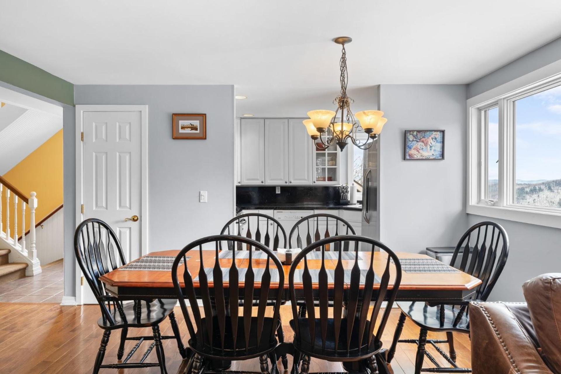Trailside Village #4 - Slopeside 3BR with Hot Tub and Sauna, Ski In Ski Out on Great Eastern Trail