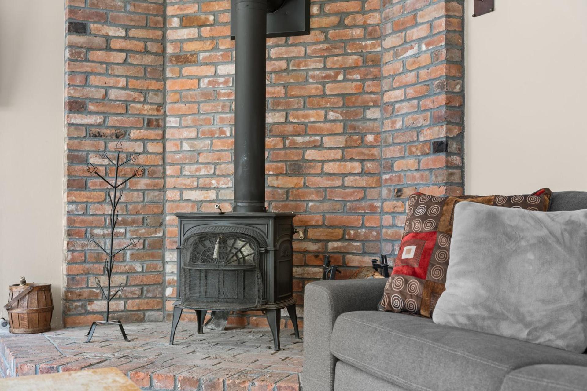 Trailside Village #5 - Slopeside 1BR with Hot Tub and Sauna, Ski In Ski Out on Great Eastern Trail