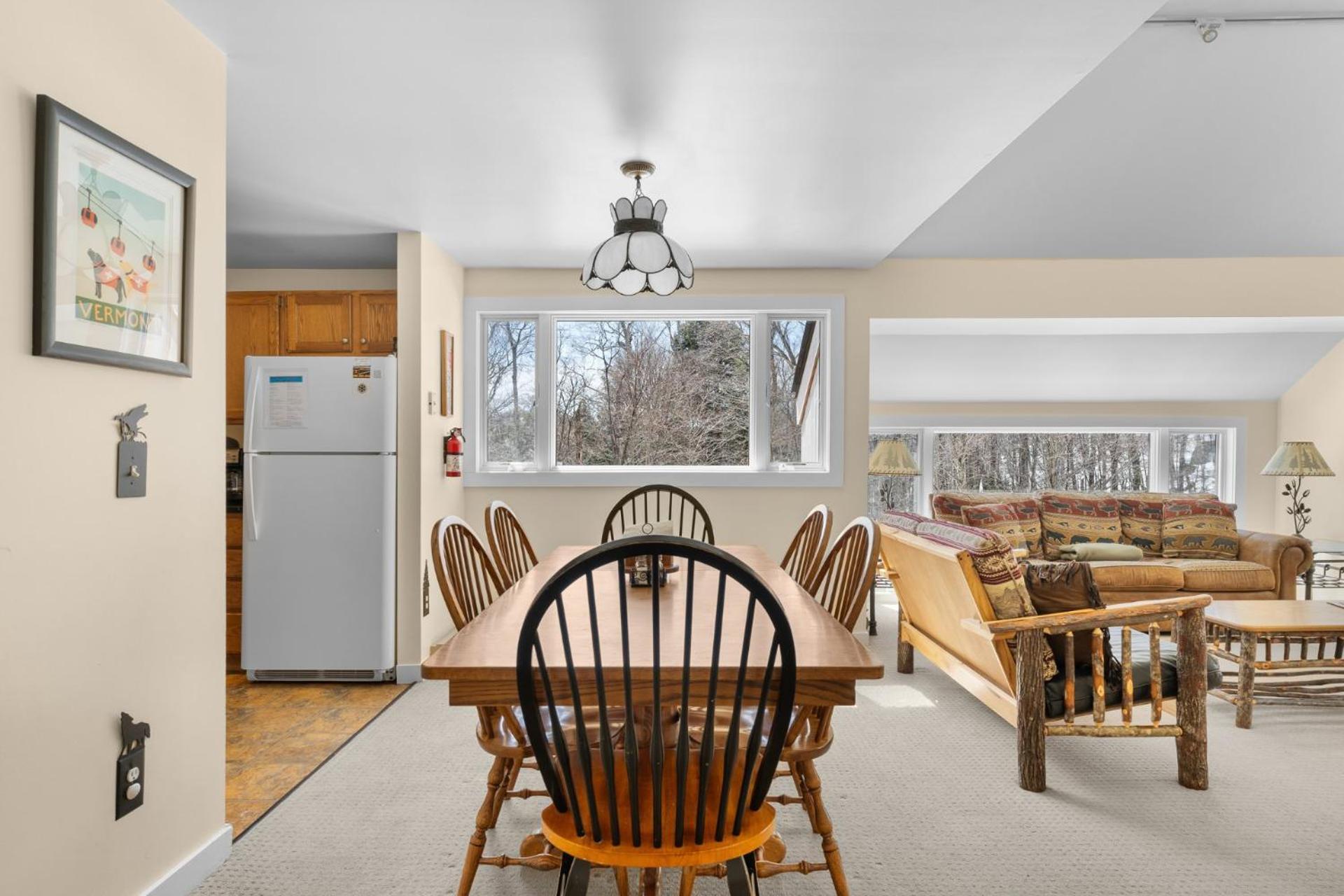 Trailside Village #6 - Slopeside 3BR 2BA, Hot Tub, Sauna, Ski In Ski Out on Great Eastern