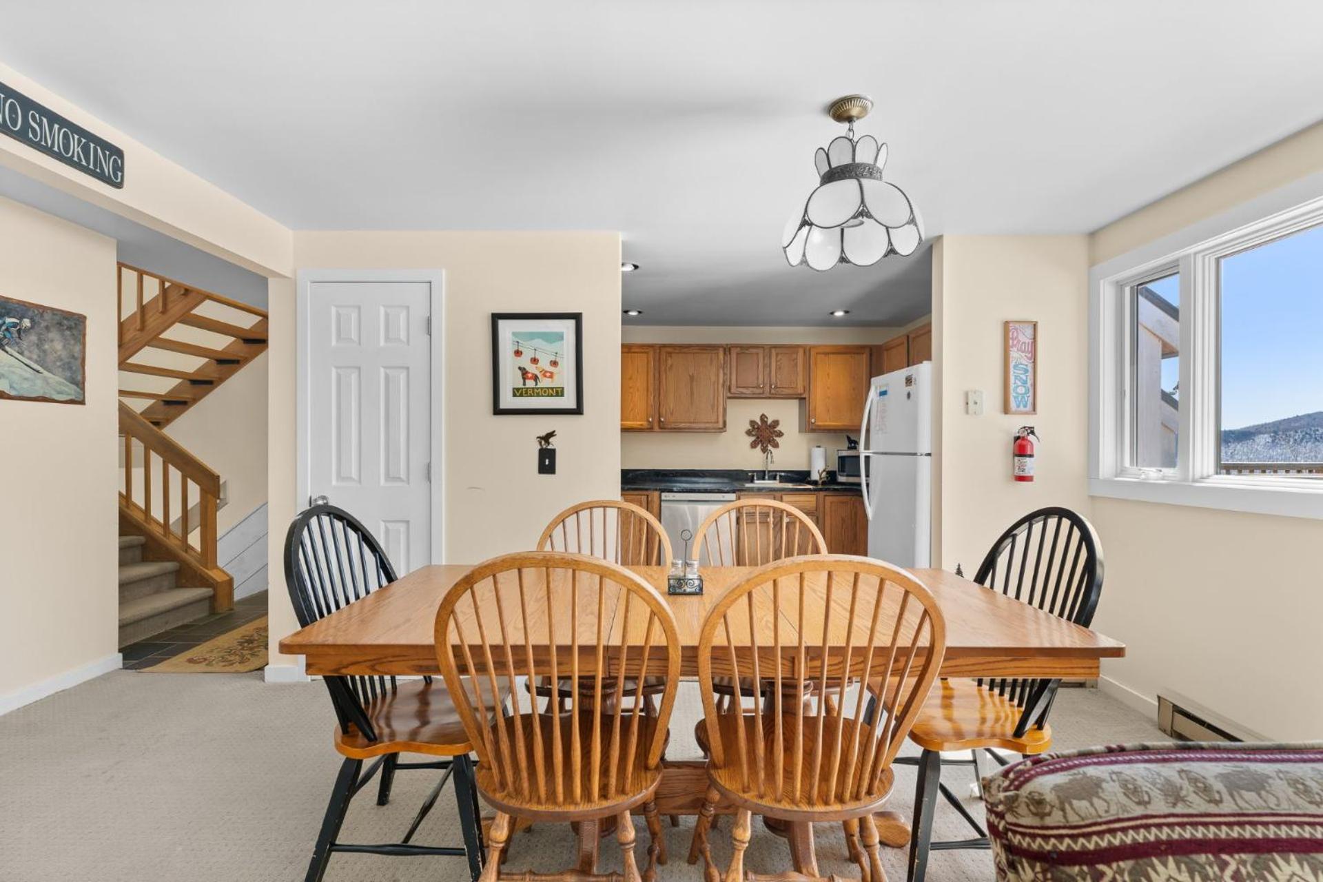 Trailside Village #6 - Slopeside 3BR 2BA, Hot Tub, Sauna, Ski In Ski Out on Great Eastern