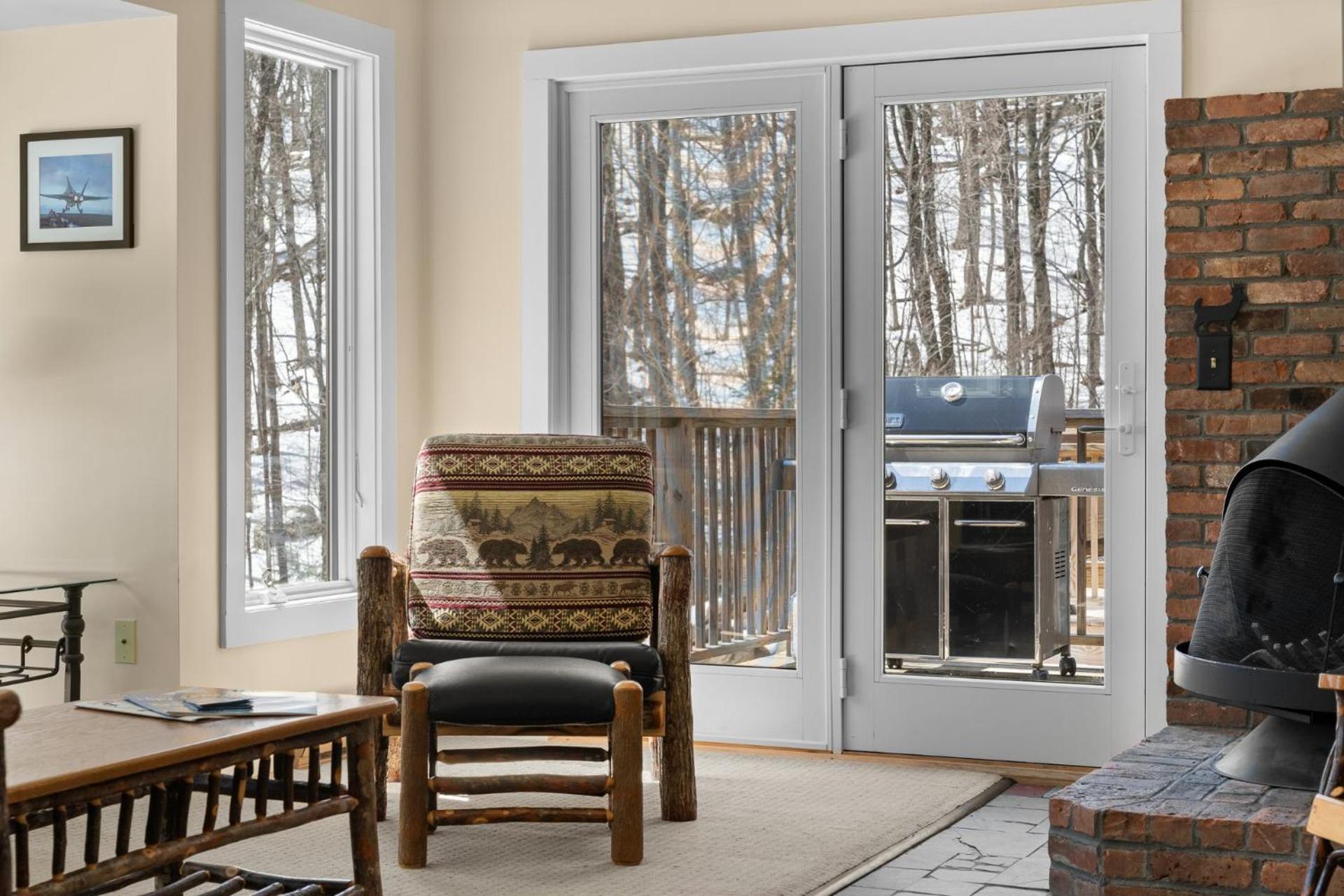 Trailside Village #6 - Slopeside 3BR 2BA, Hot Tub, Sauna, Ski In Ski Out on Great Eastern
