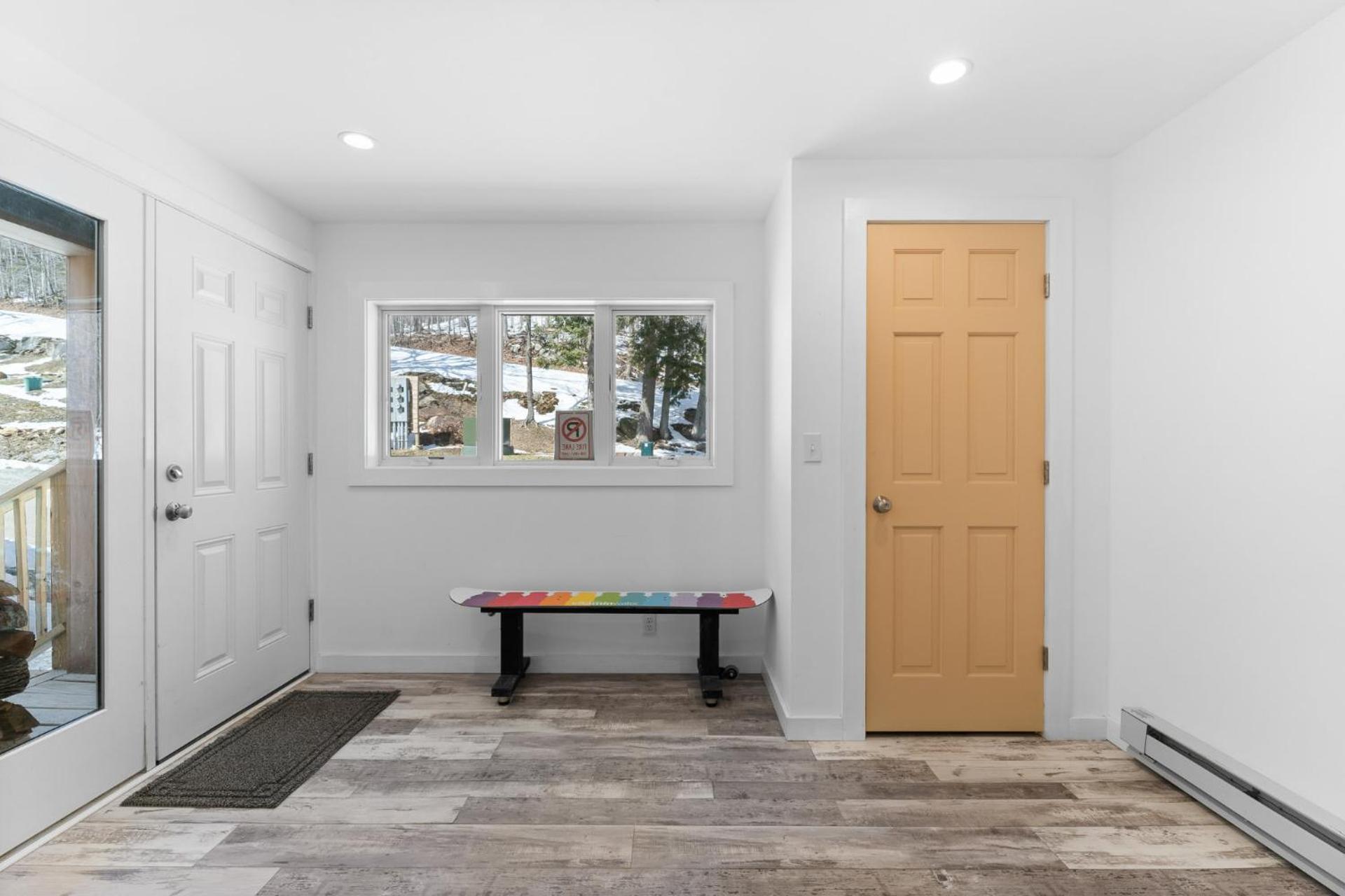 Trailside Village #7 - Slopeside 1BR with Hot Tub, Sauna and BBQ, Ski In Ski Out
