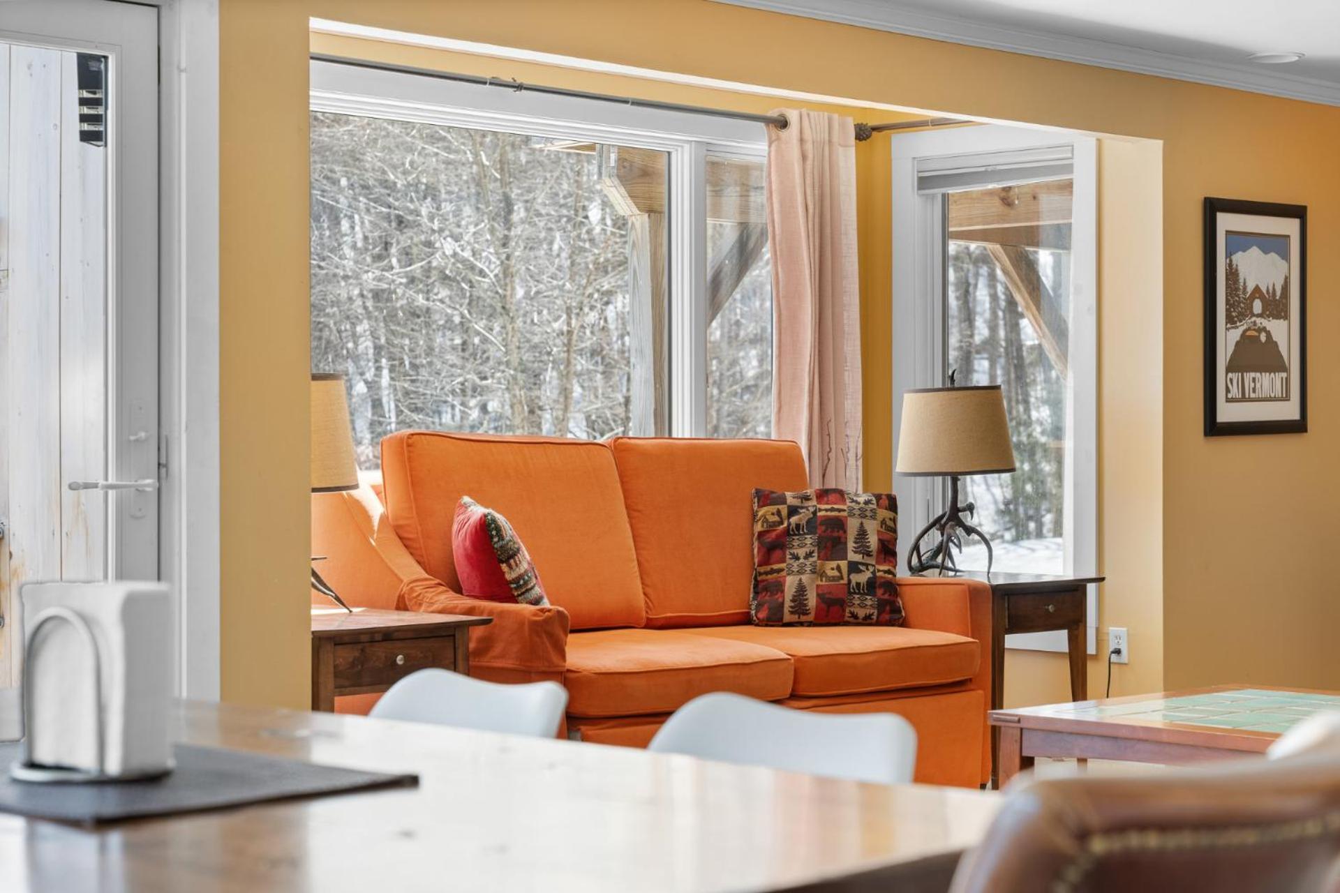 Trailside Village #7 - Slopeside 1BR with Hot Tub, Sauna and BBQ, Ski In Ski Out
