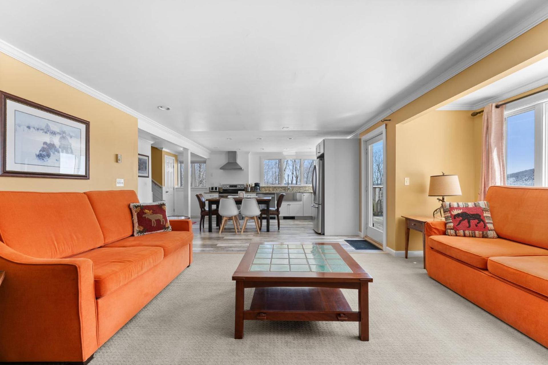 Trailside Village #7 - Slopeside 1BR with Hot Tub, Sauna and BBQ, Ski In Ski Out