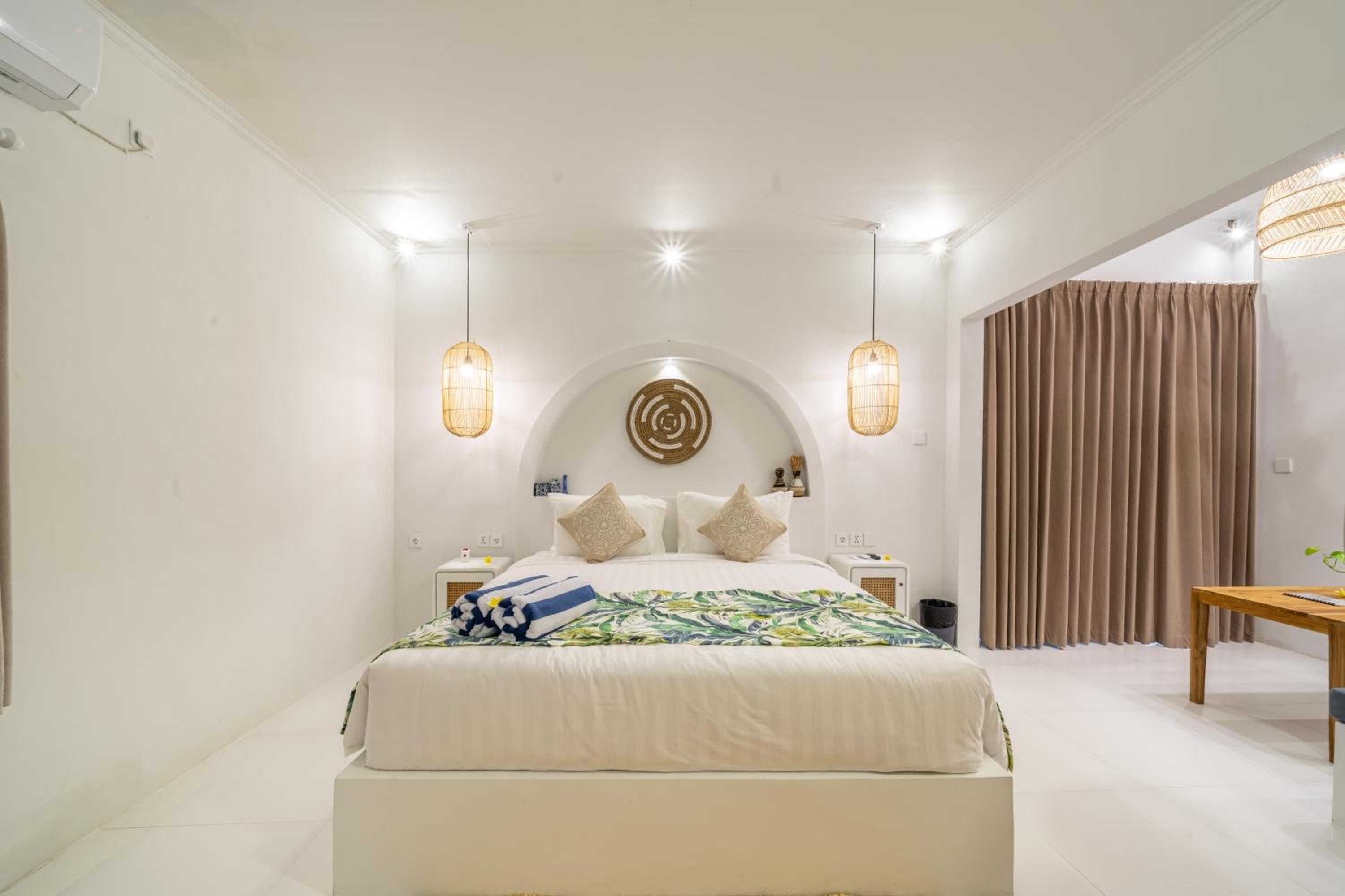 The Hepburn Seminyak ADULTS ONLY Chic Boutique Room with Pool 900m Walk to Beach