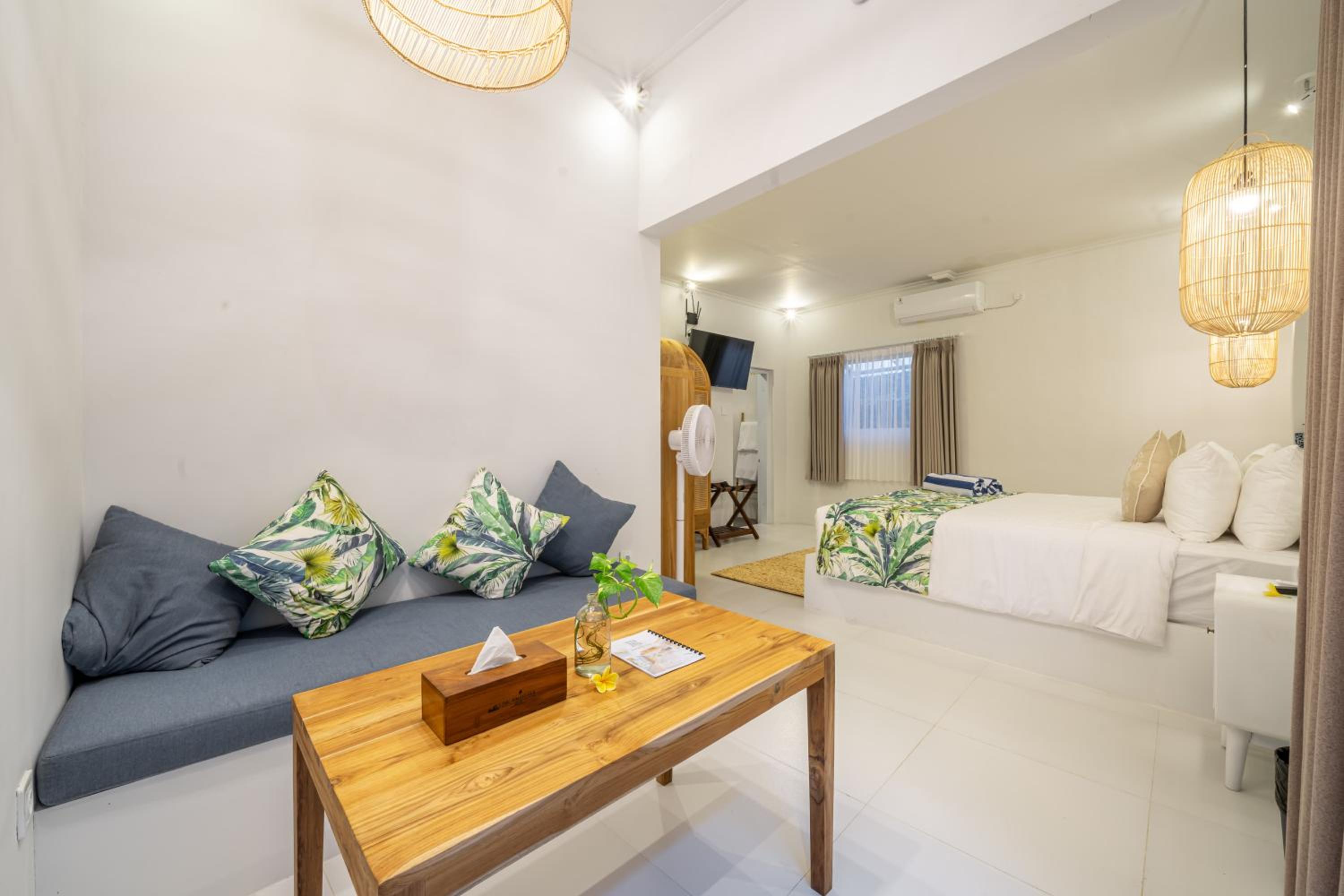 The Hepburn Seminyak ADULTS ONLY Chic Boutique Room with Pool 900m Walk to Beach