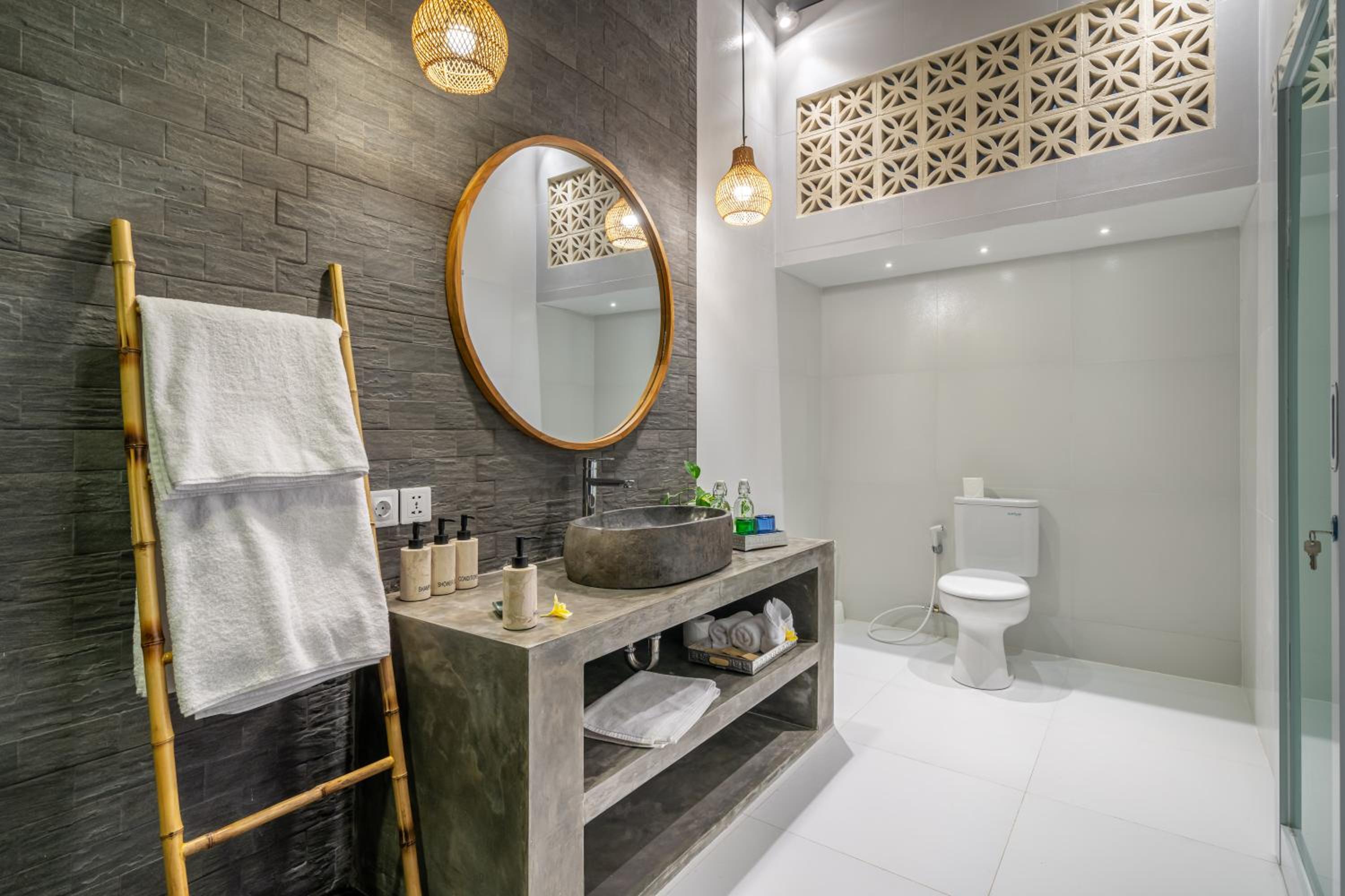The Hepburn Seminyak ADULTS ONLY Chic Boutique Room with Pool 900m Walk to Beach