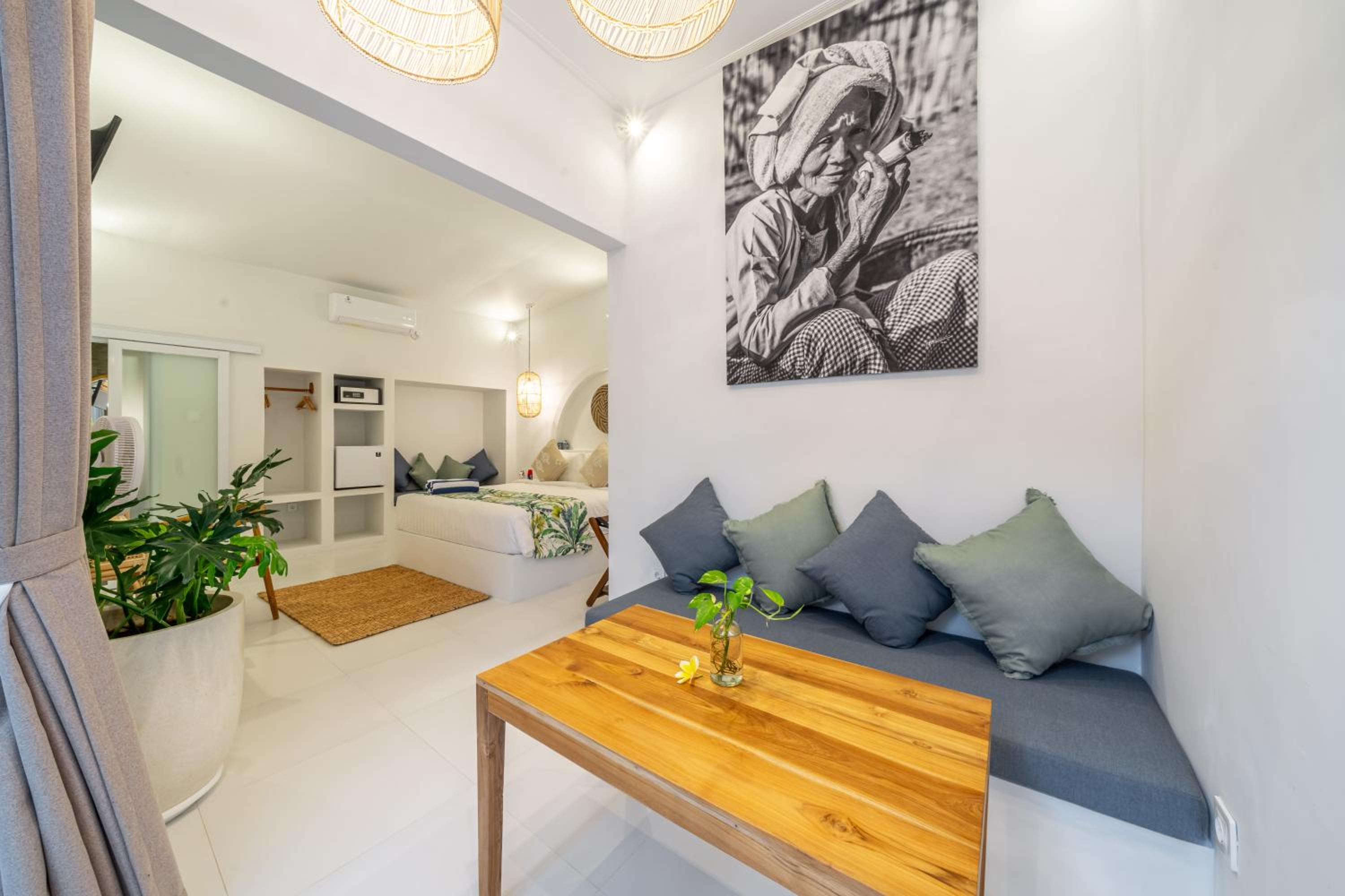 The Hepburn Seminyak ADULTS ONLY Chic Boutique Room with Pool 900m Walk to Beach