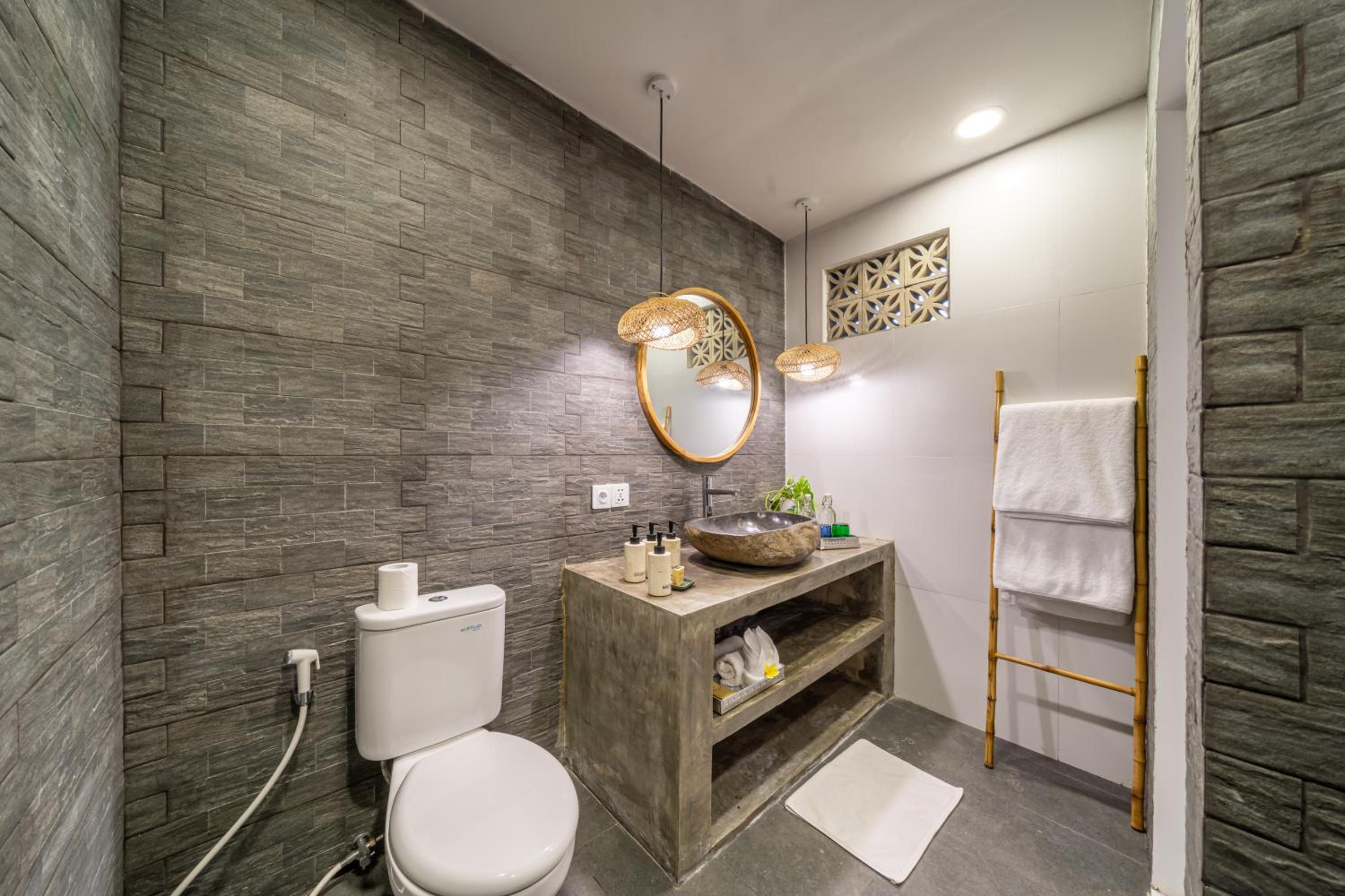 The Hepburn Seminyak ADULTS ONLY Chic Boutique Room with Pool 900m Walk to Beach